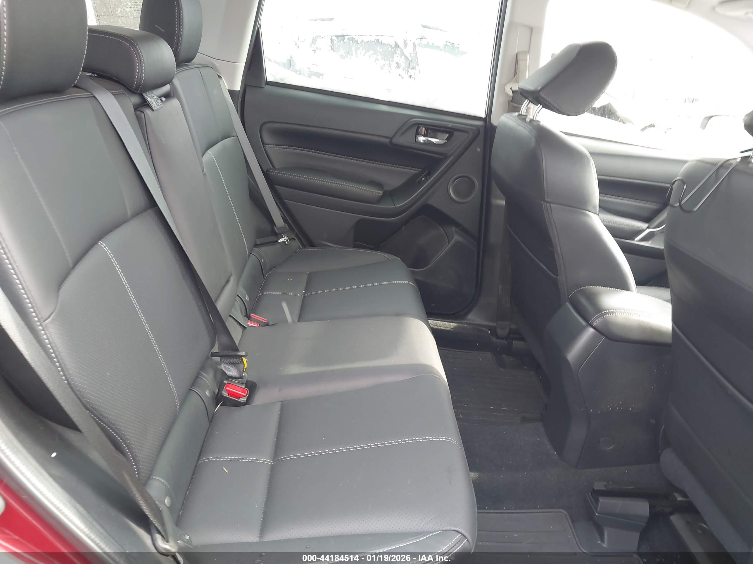 SUBARU FORESTER image 8