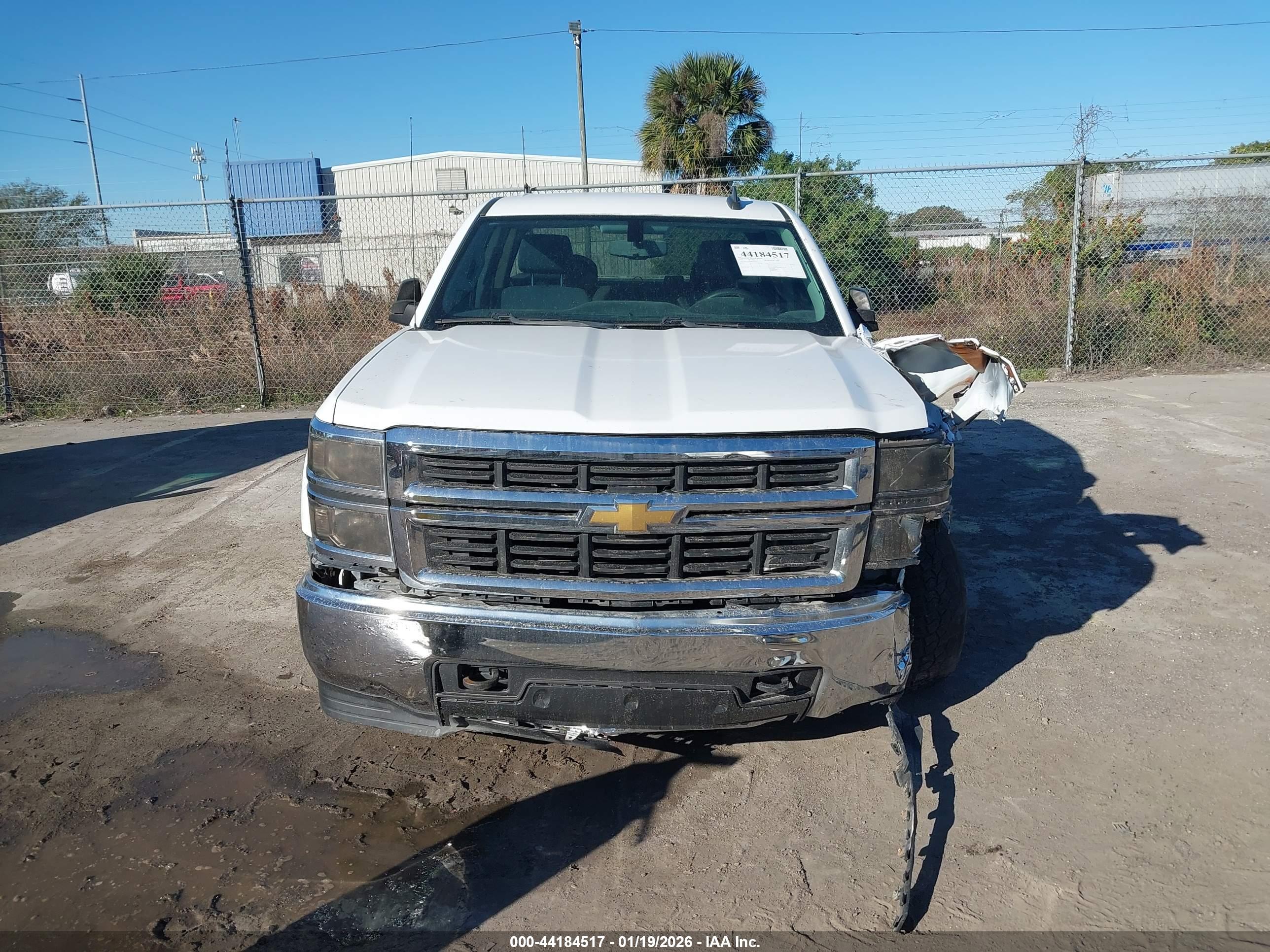 CHEVROLET SILVERADO image 6