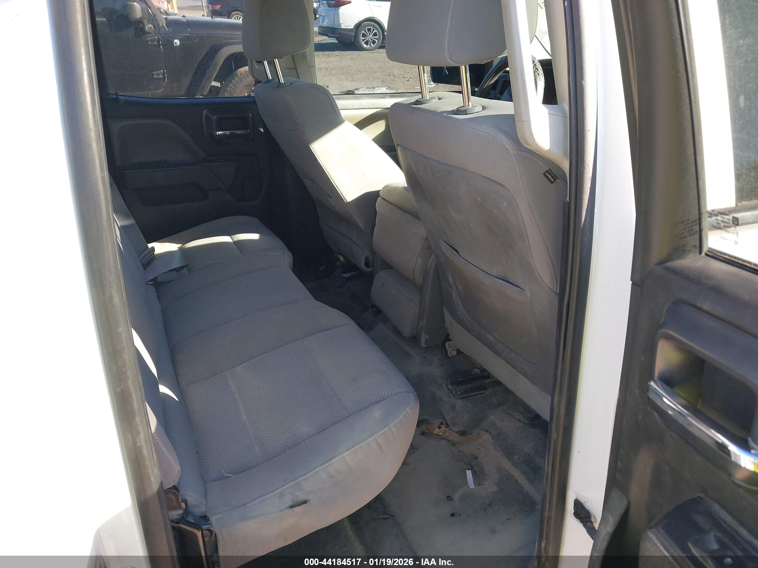 CHEVROLET SILVERADO image 8