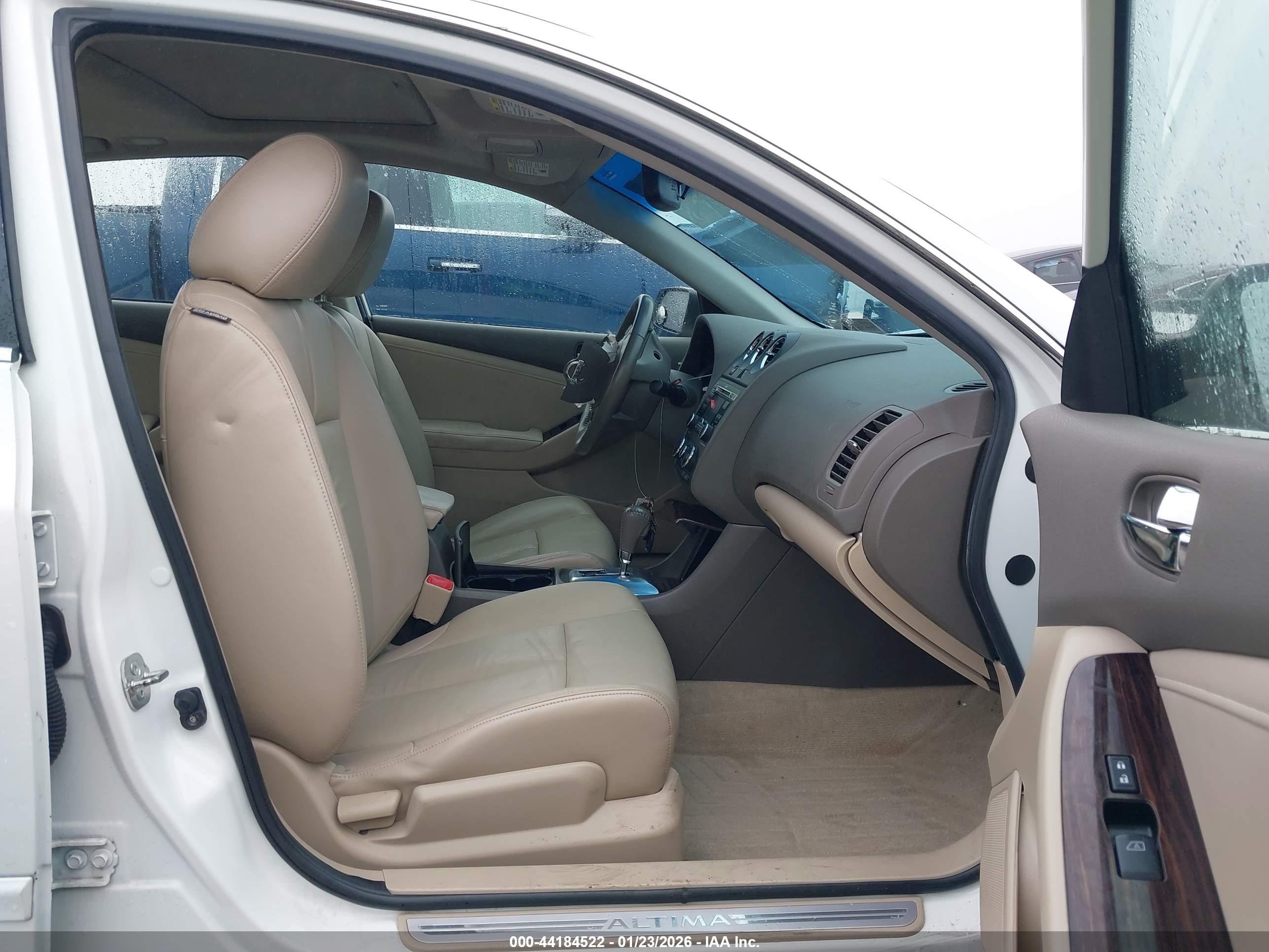 NISSAN ALTIMA image 5