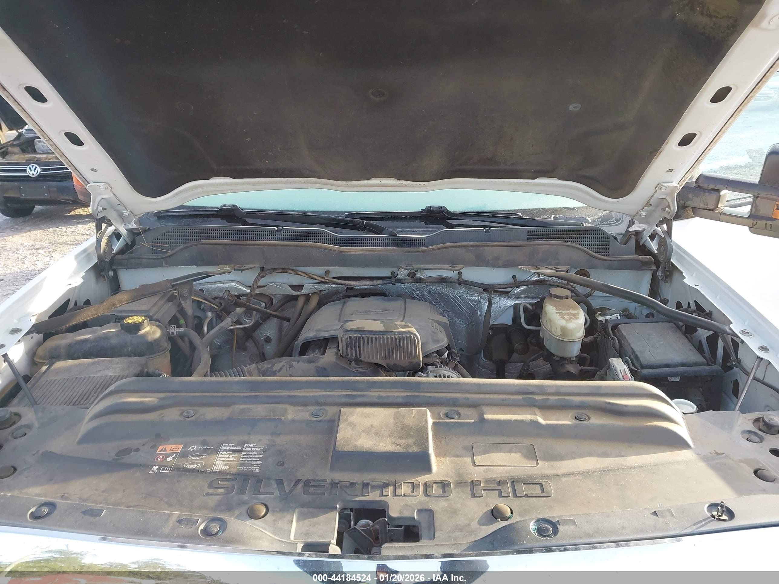 CHEVROLET SILVERADO image 10