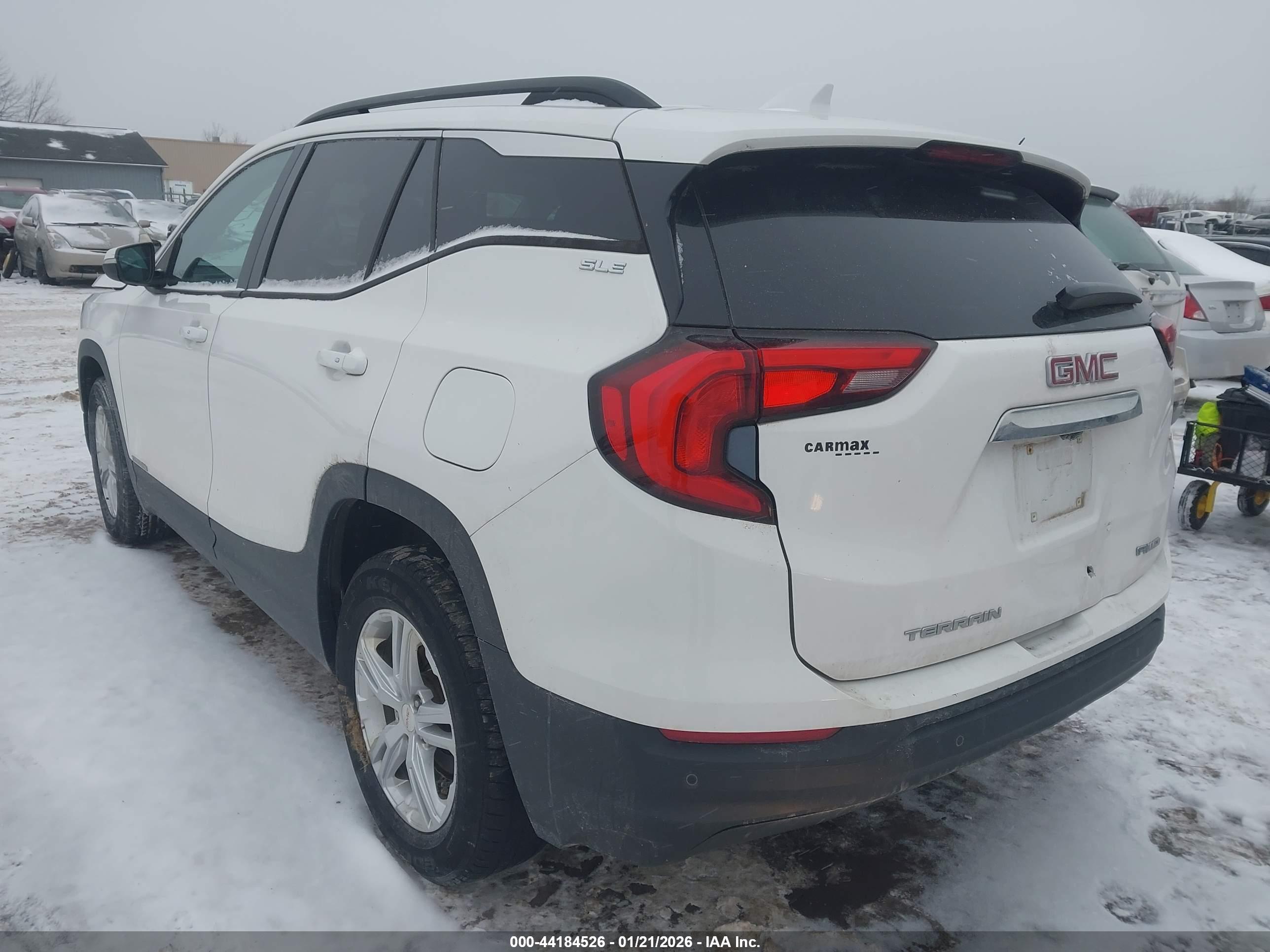 GMC TERRAIN image 3
