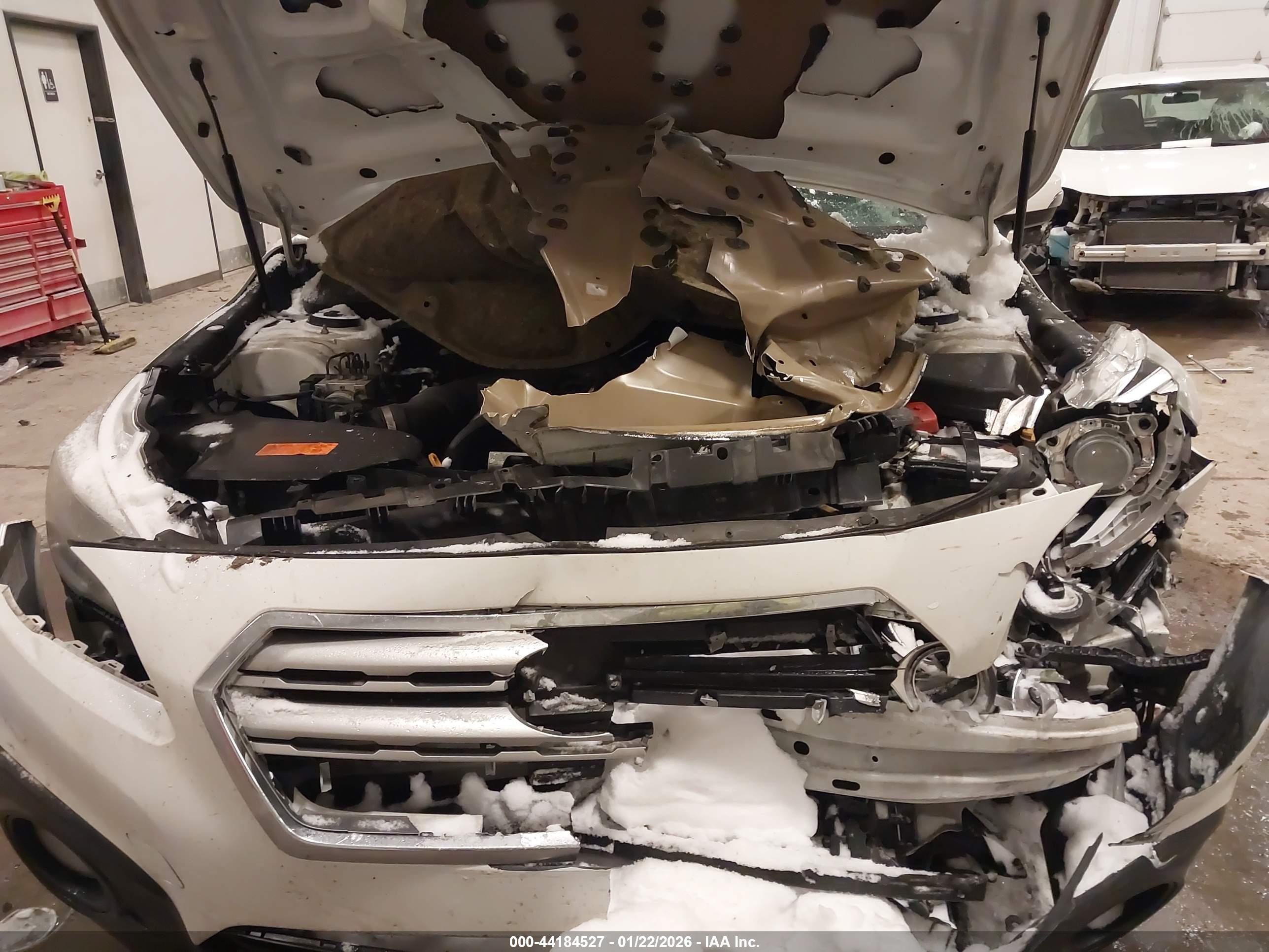 SUBARU OUTBACK image 10