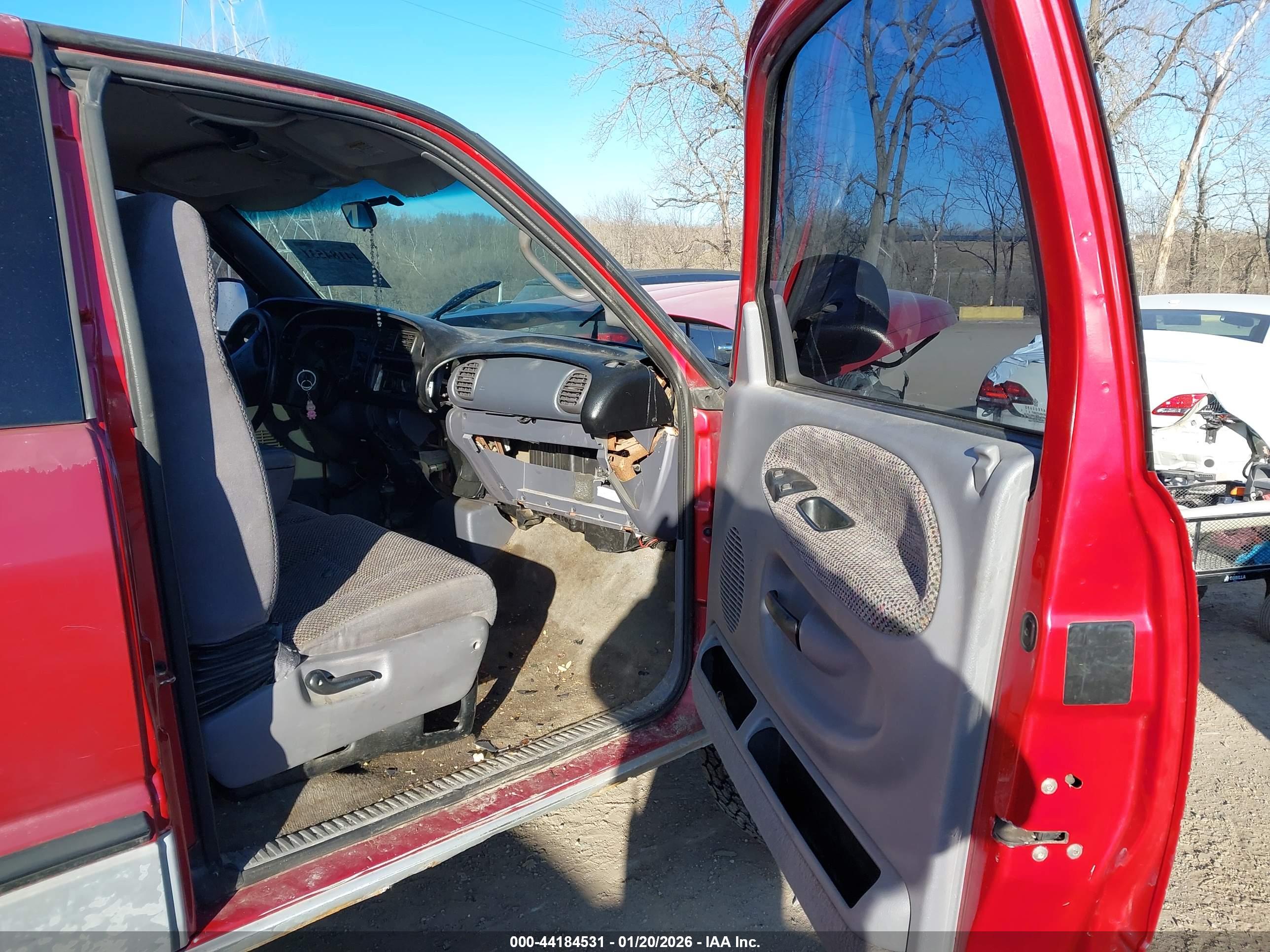 DODGE RAM image 5