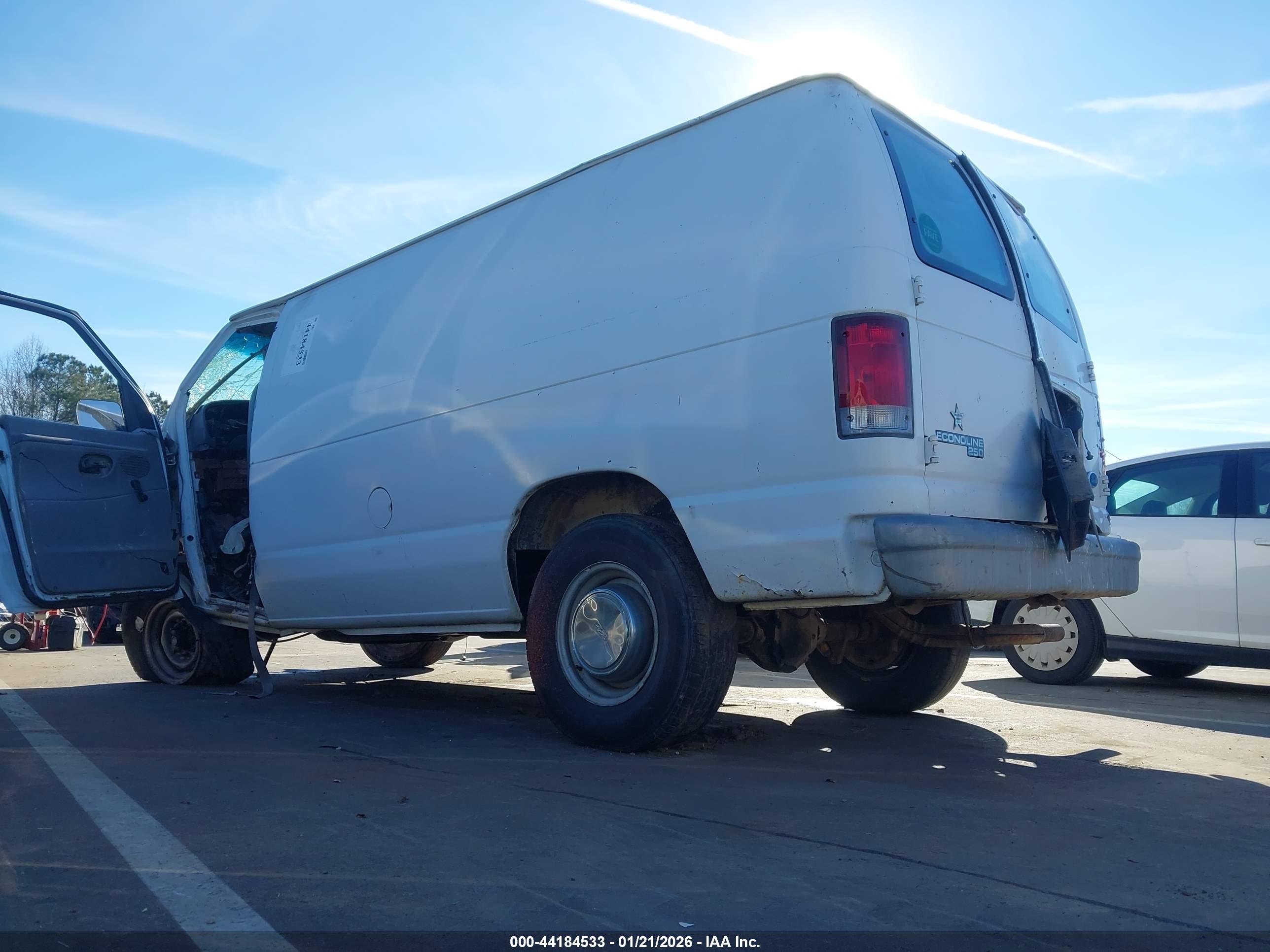 FORD E-250 image 3