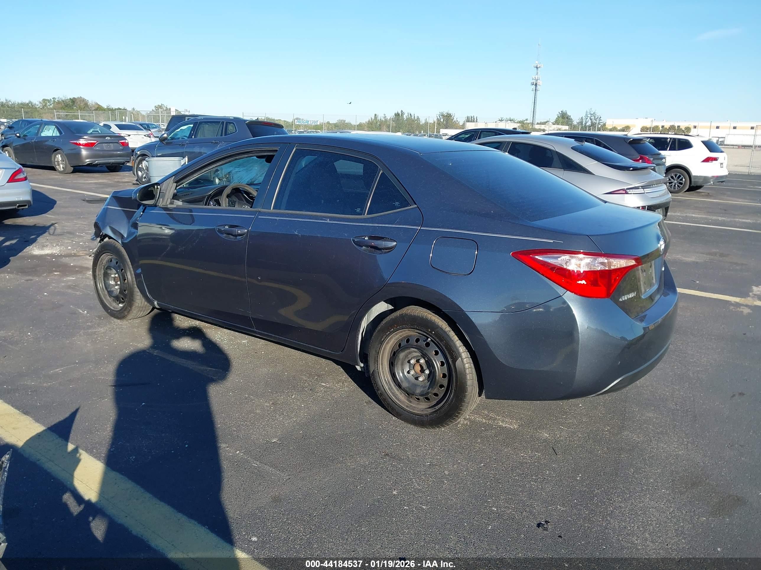 TOYOTA COROLLA image 3
