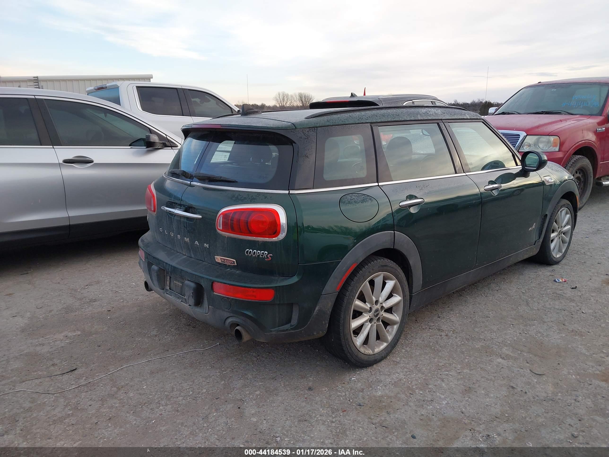 MINI CLUBMAN image 4