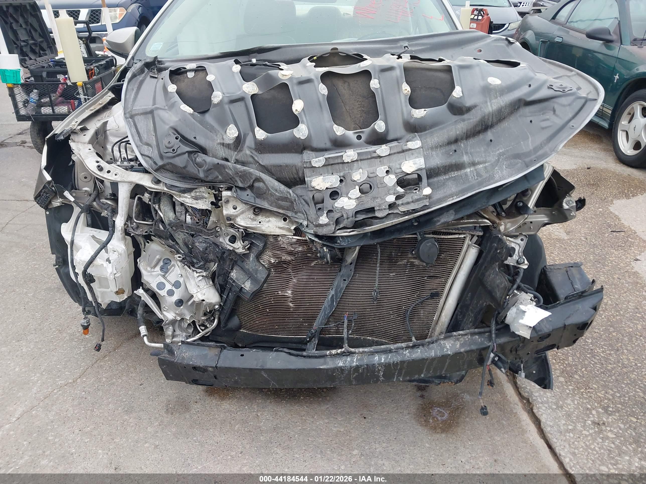 TOYOTA AVALON image 6