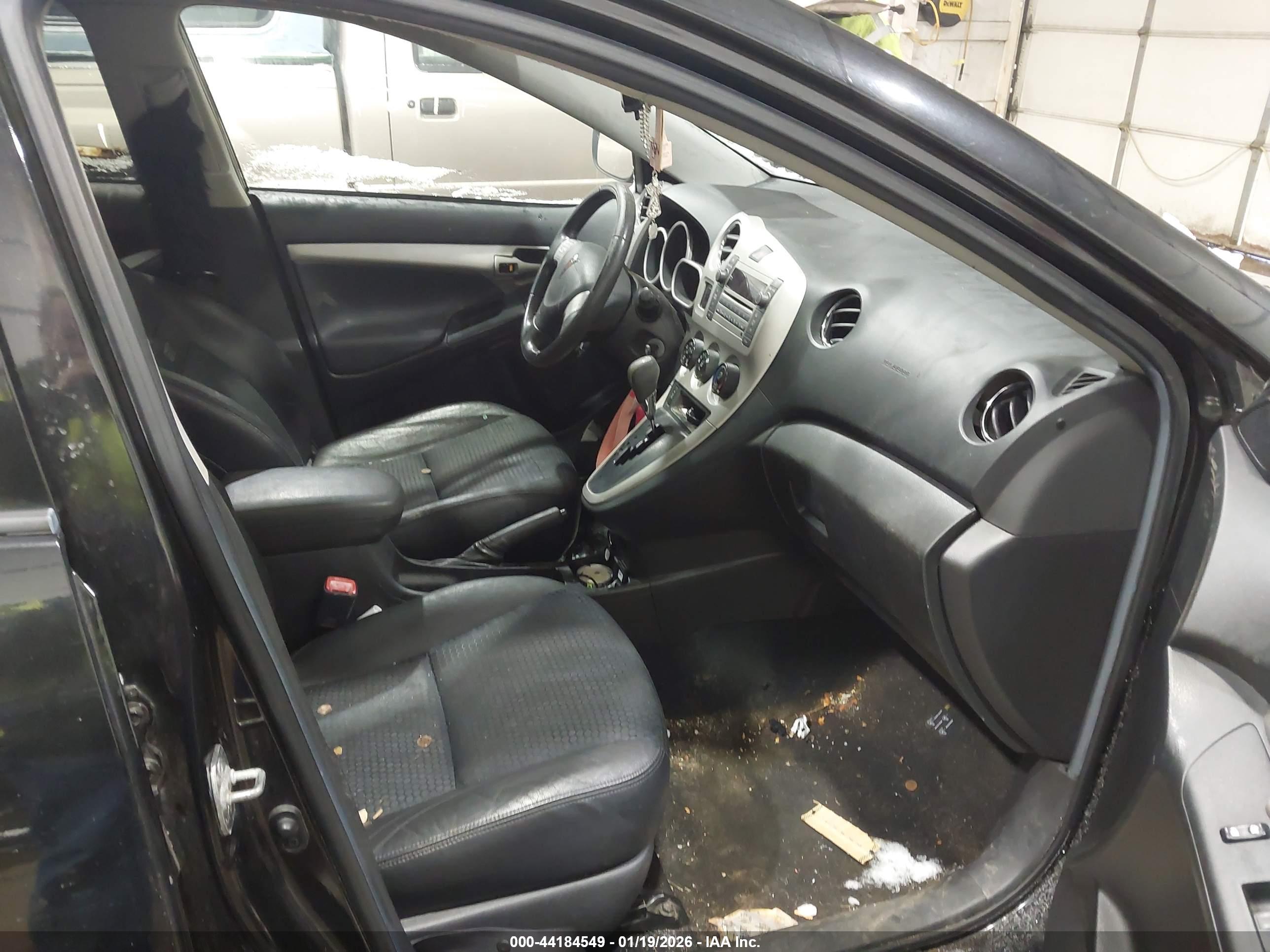 PONTIAC VIBE image 5
