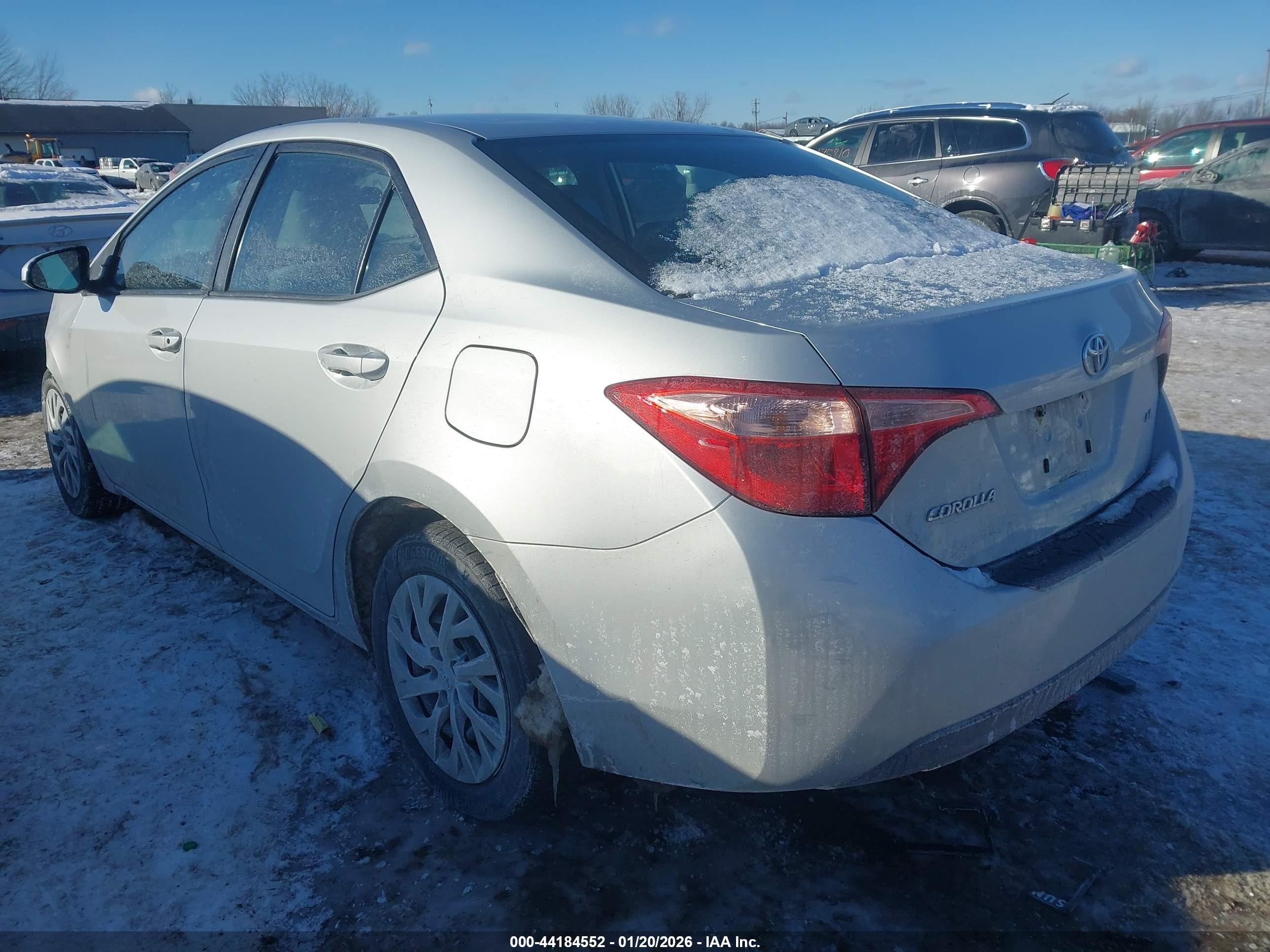 TOYOTA COROLLA image 3