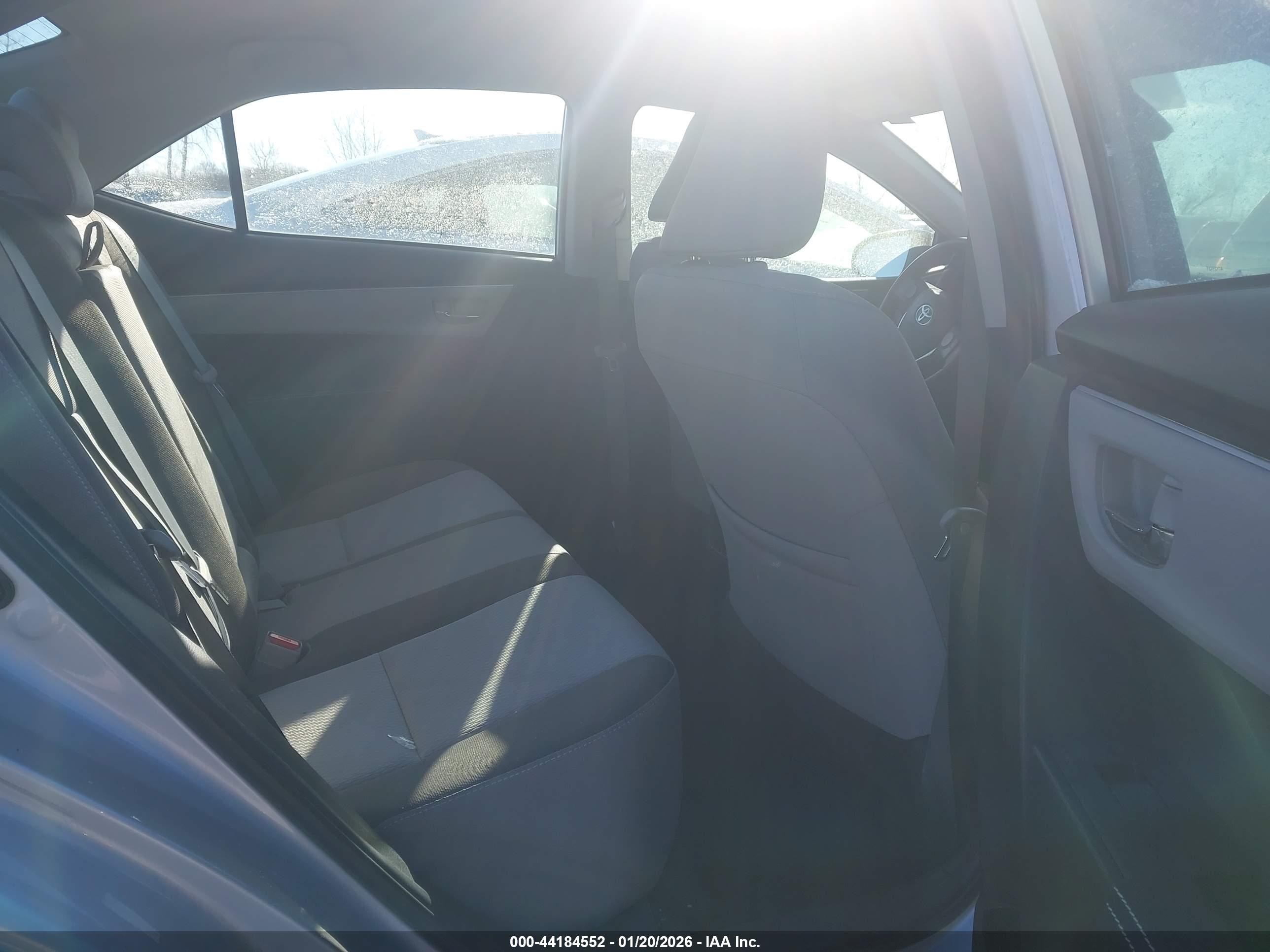TOYOTA COROLLA image 8