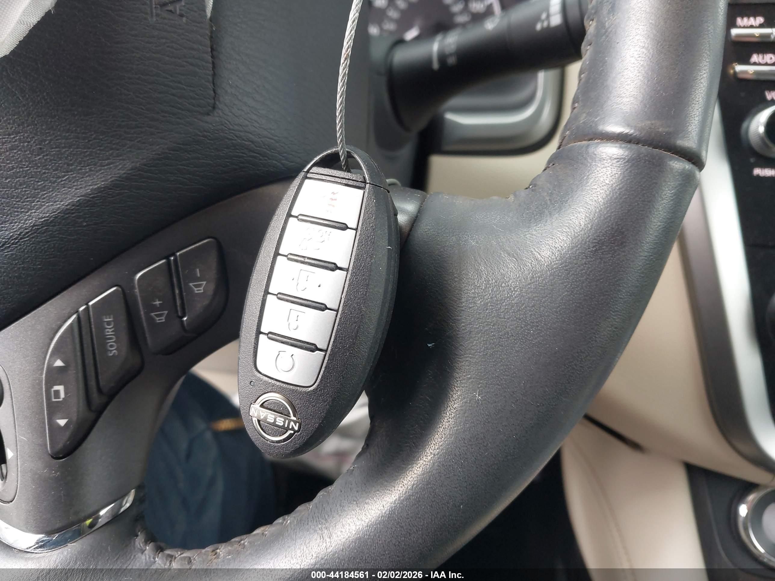 NISSAN MURANO image 11
