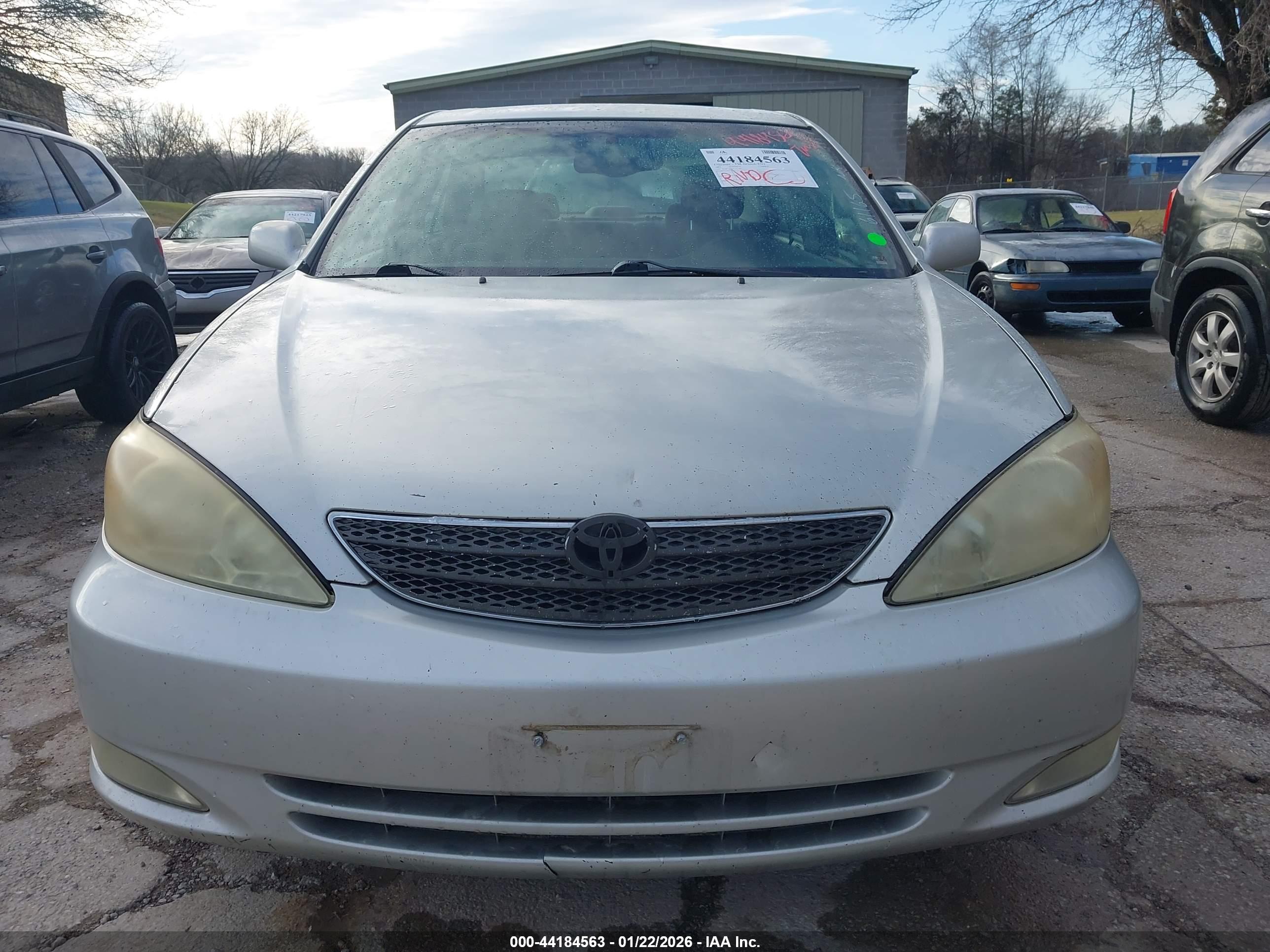 TOYOTA CAMRY image 6