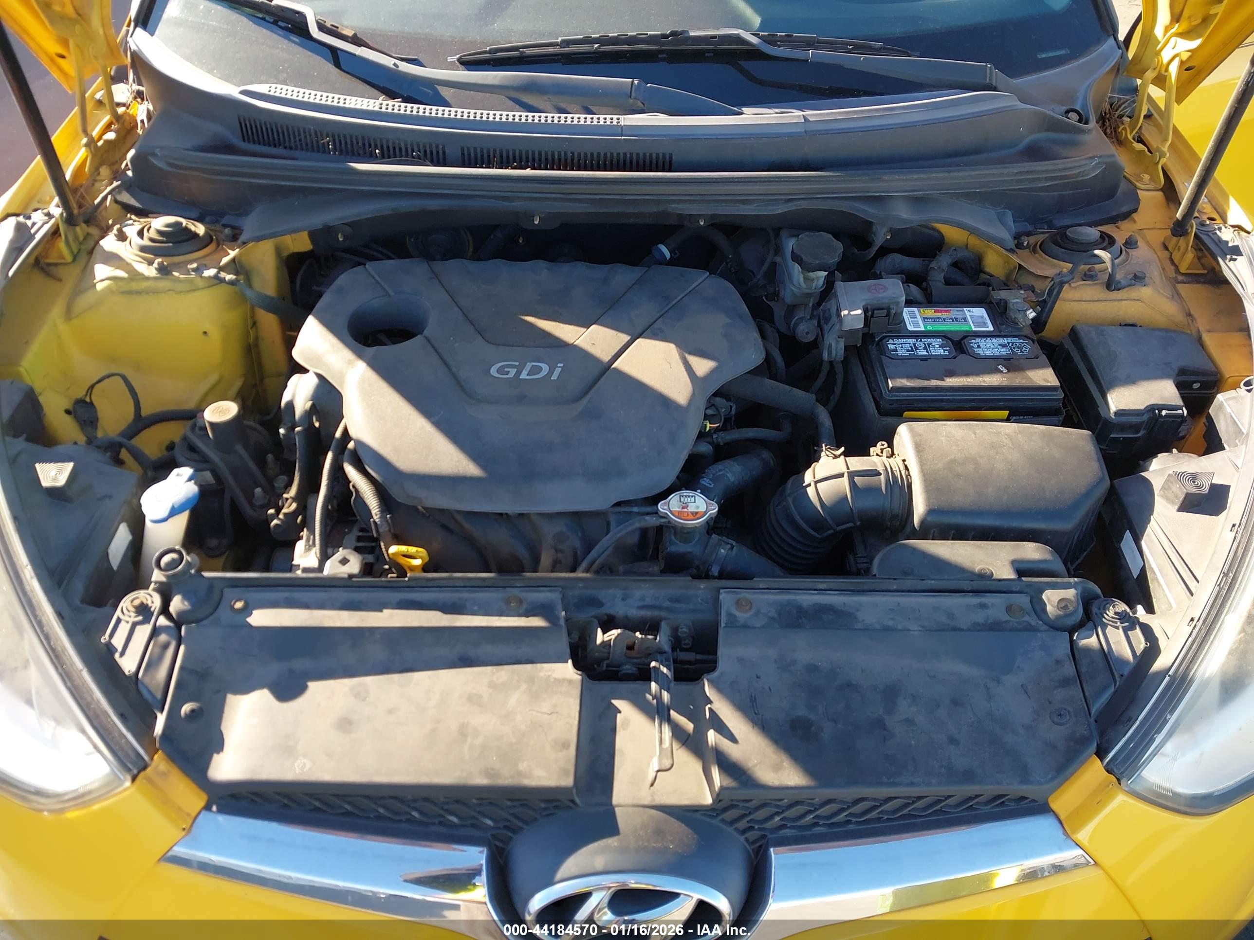 HYUNDAI VELOSTER image 10