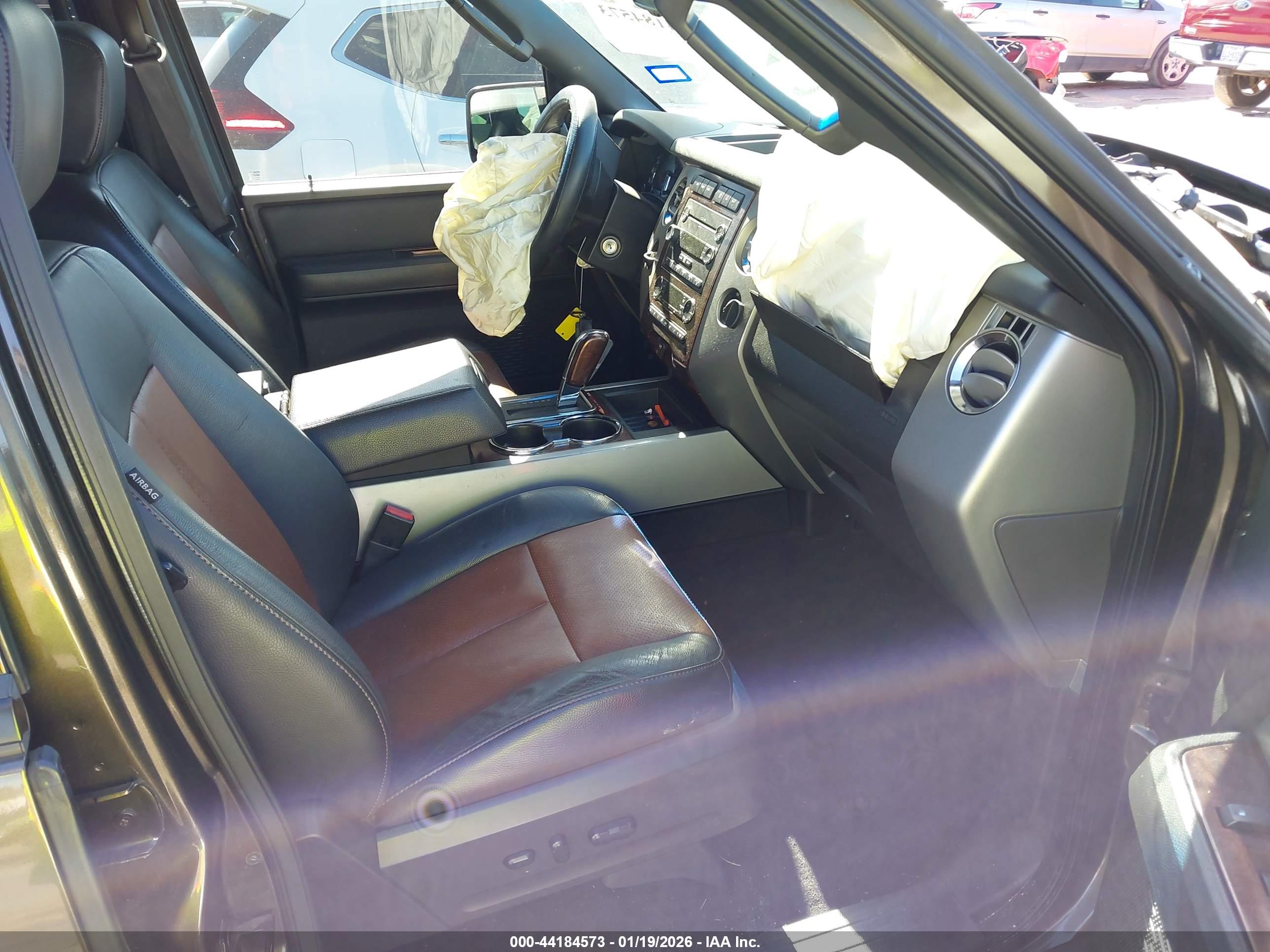 FORD EXPEDITION image 5