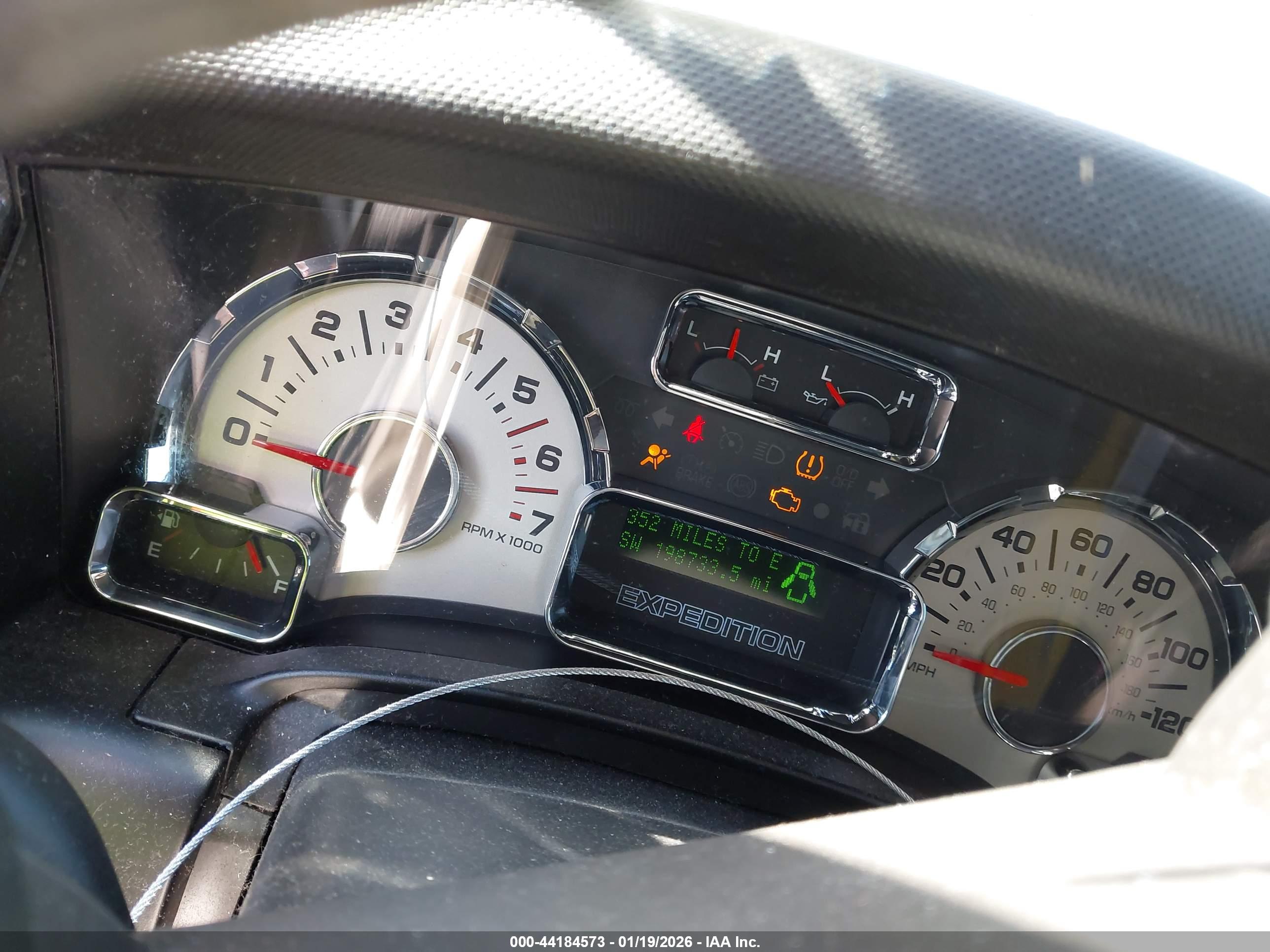 FORD EXPEDITION image 7