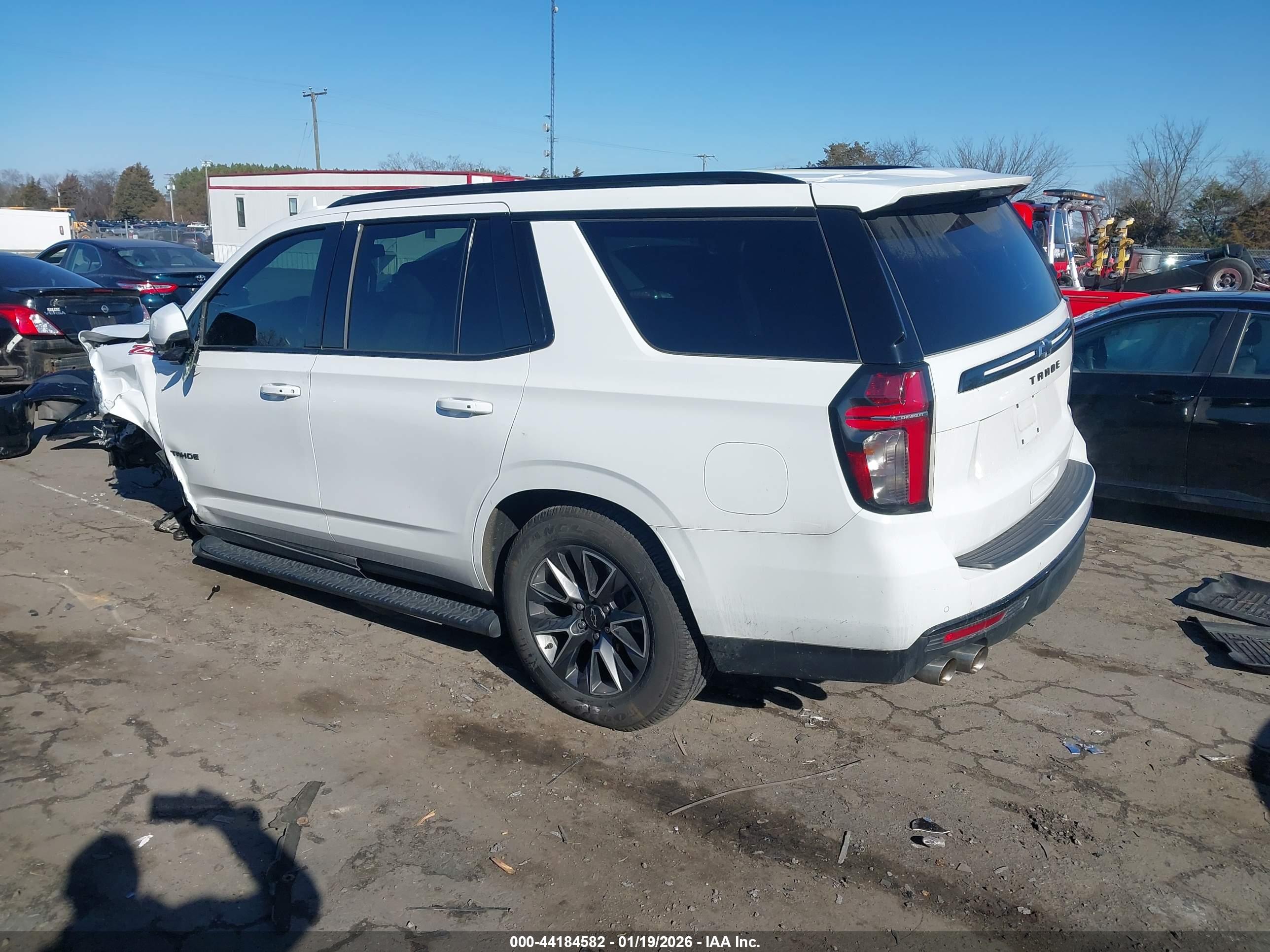 CHEVROLET TAHOE image 3