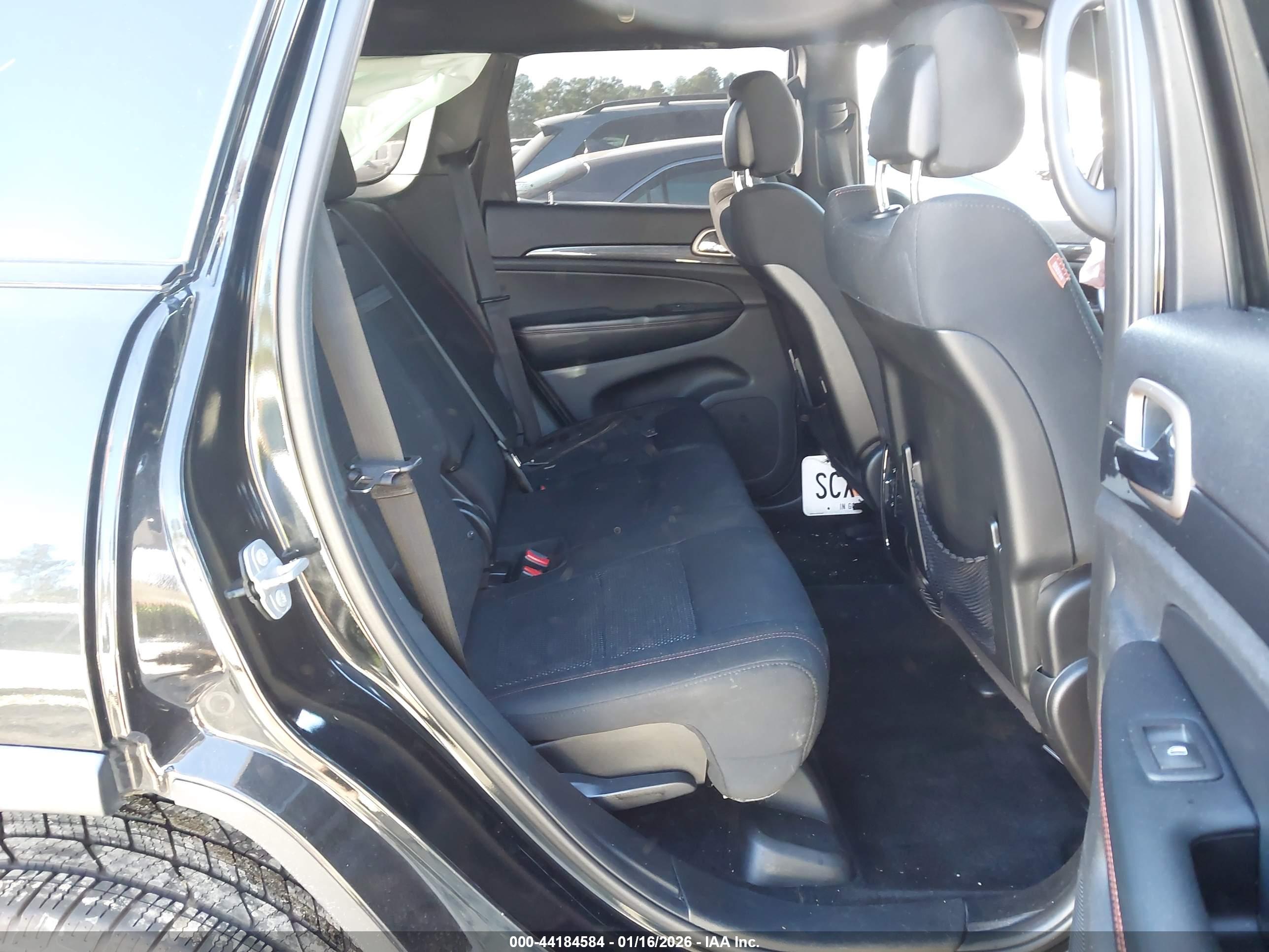 JEEP GRAND image 8