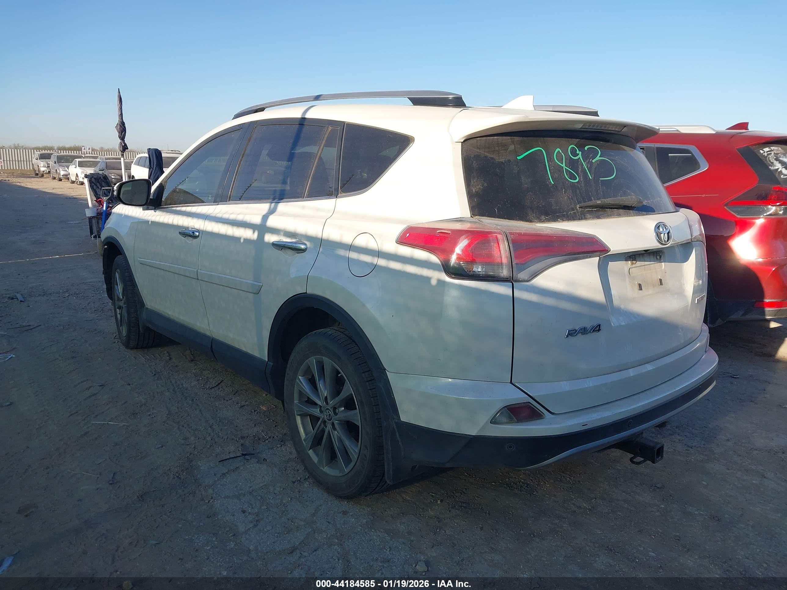 TOYOTA RAV4 image 3