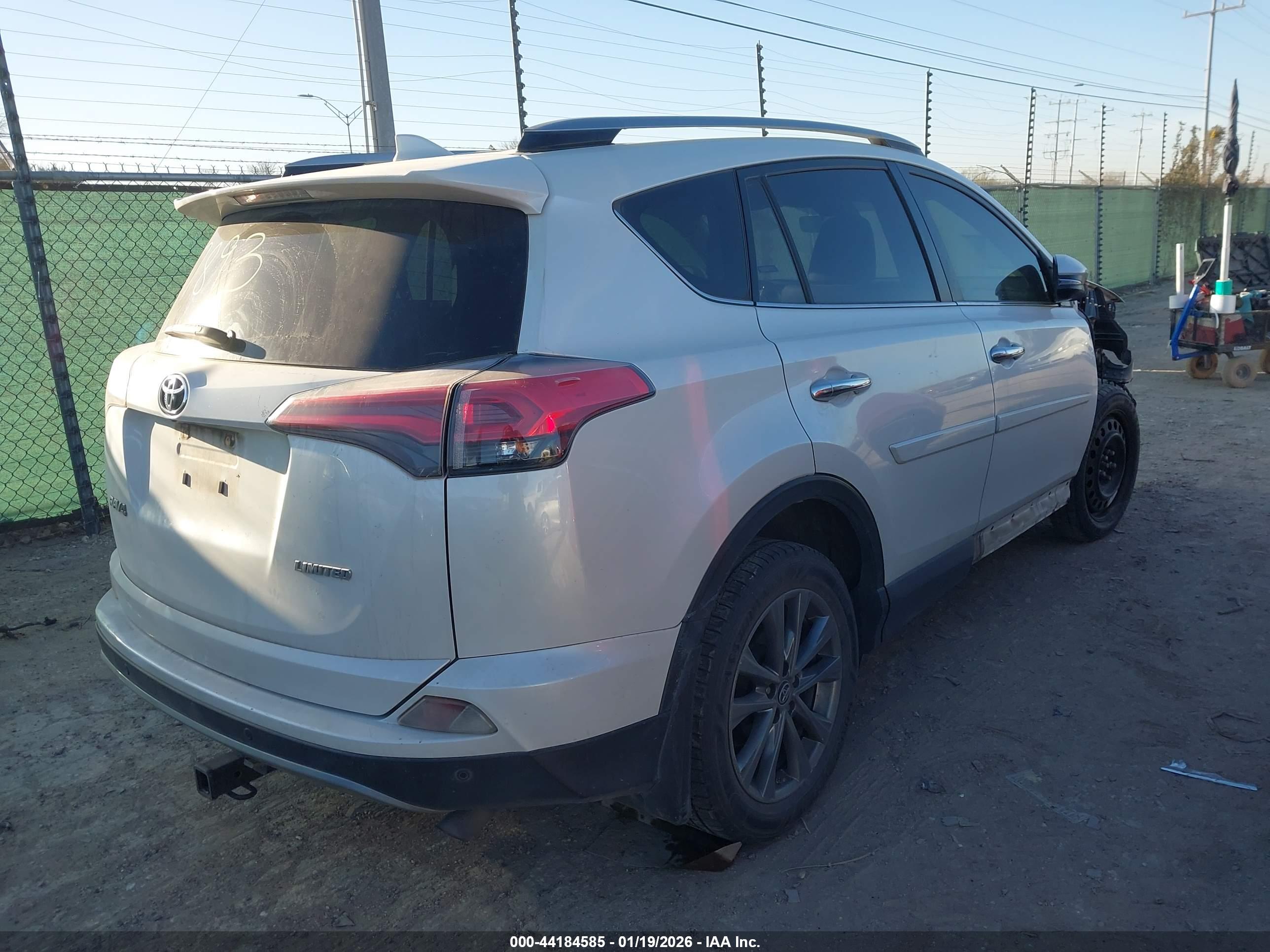 TOYOTA RAV4 image 4