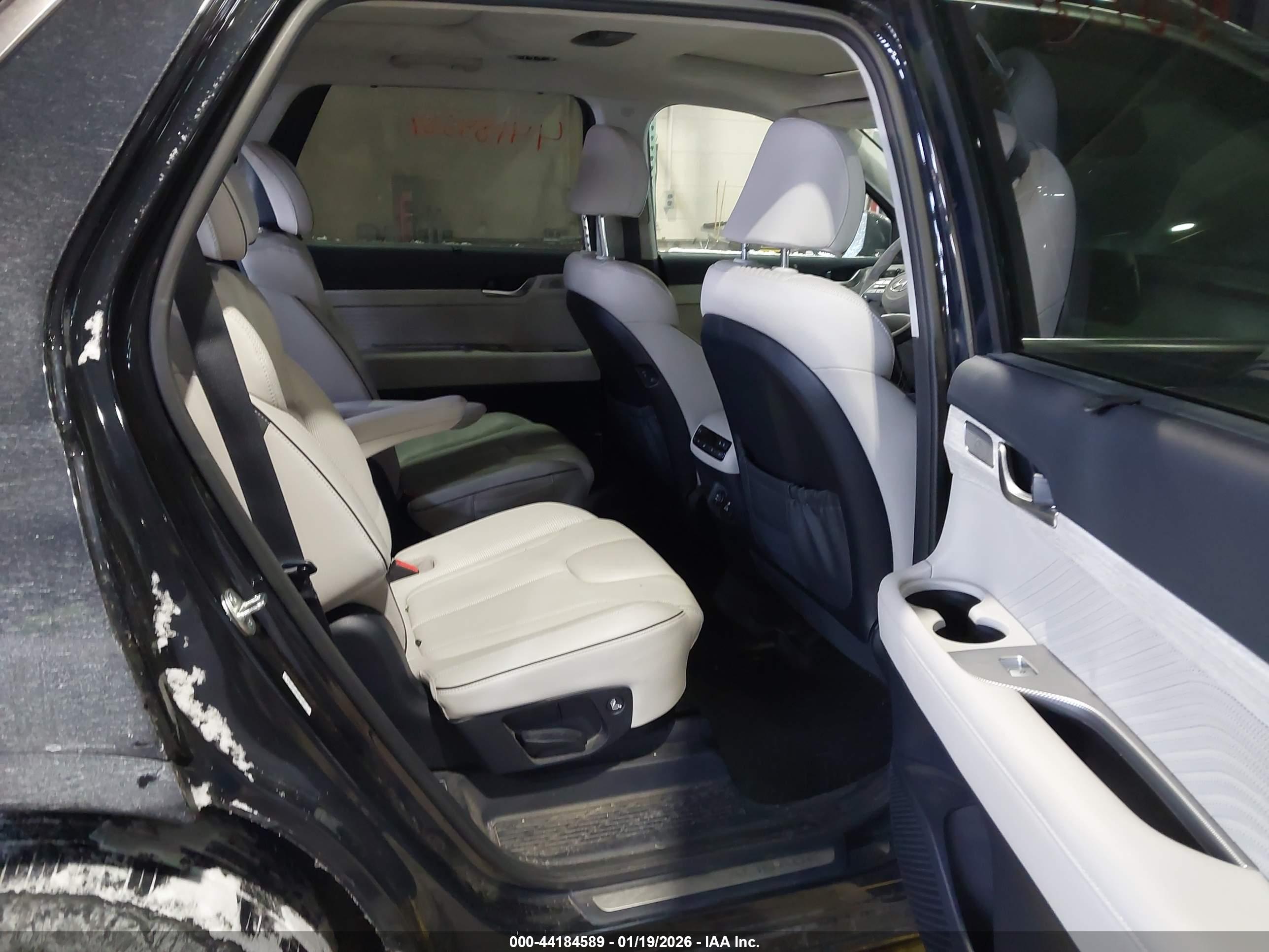 HYUNDAI PALISADE image 8