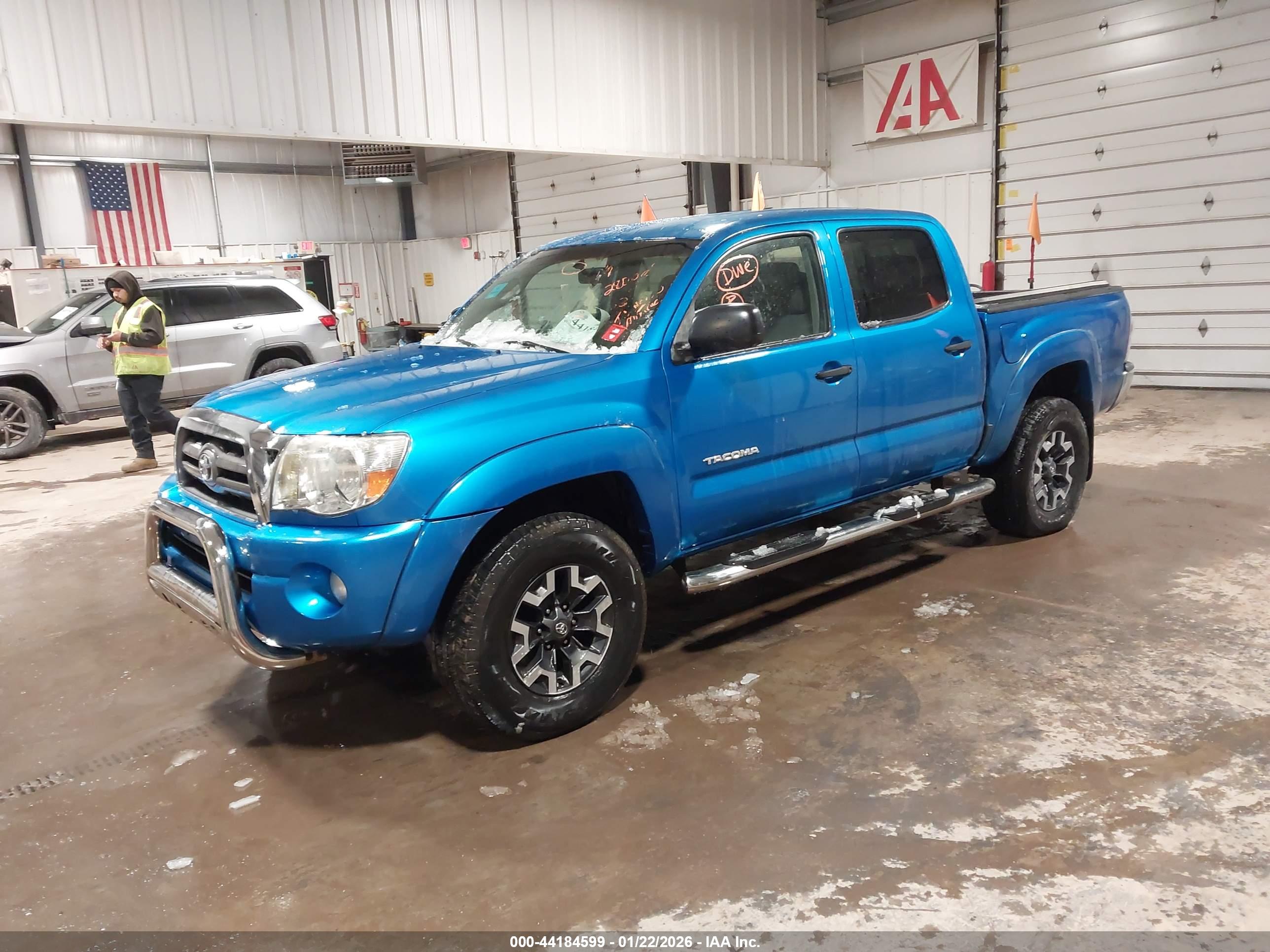 TOYOTA TACOMA image 2