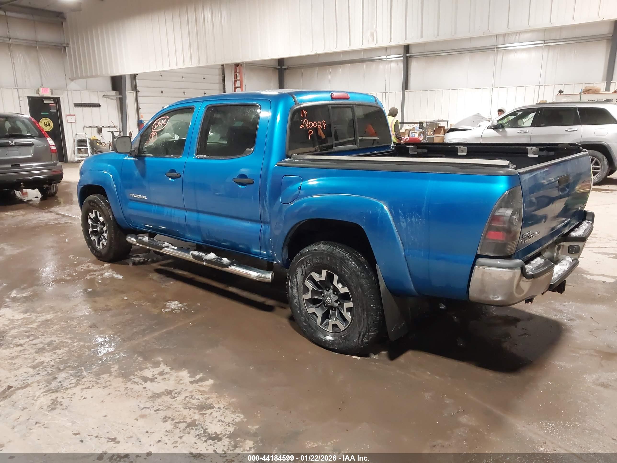 TOYOTA TACOMA image 3
