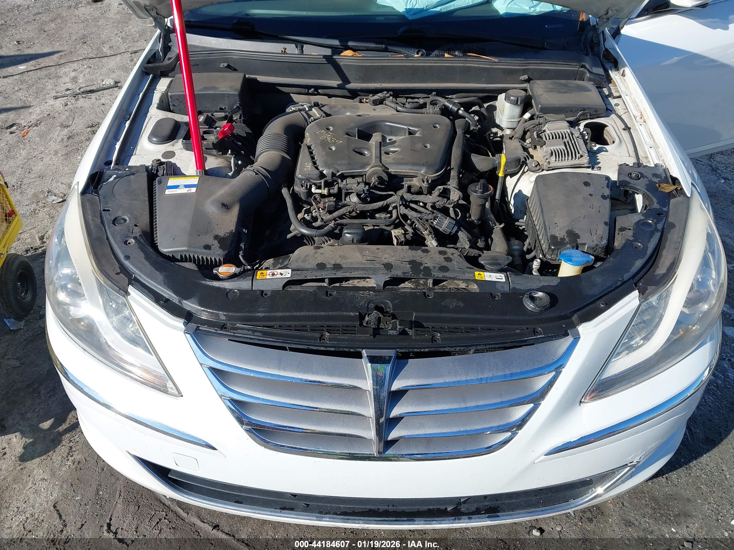 HYUNDAI GENESIS image 10