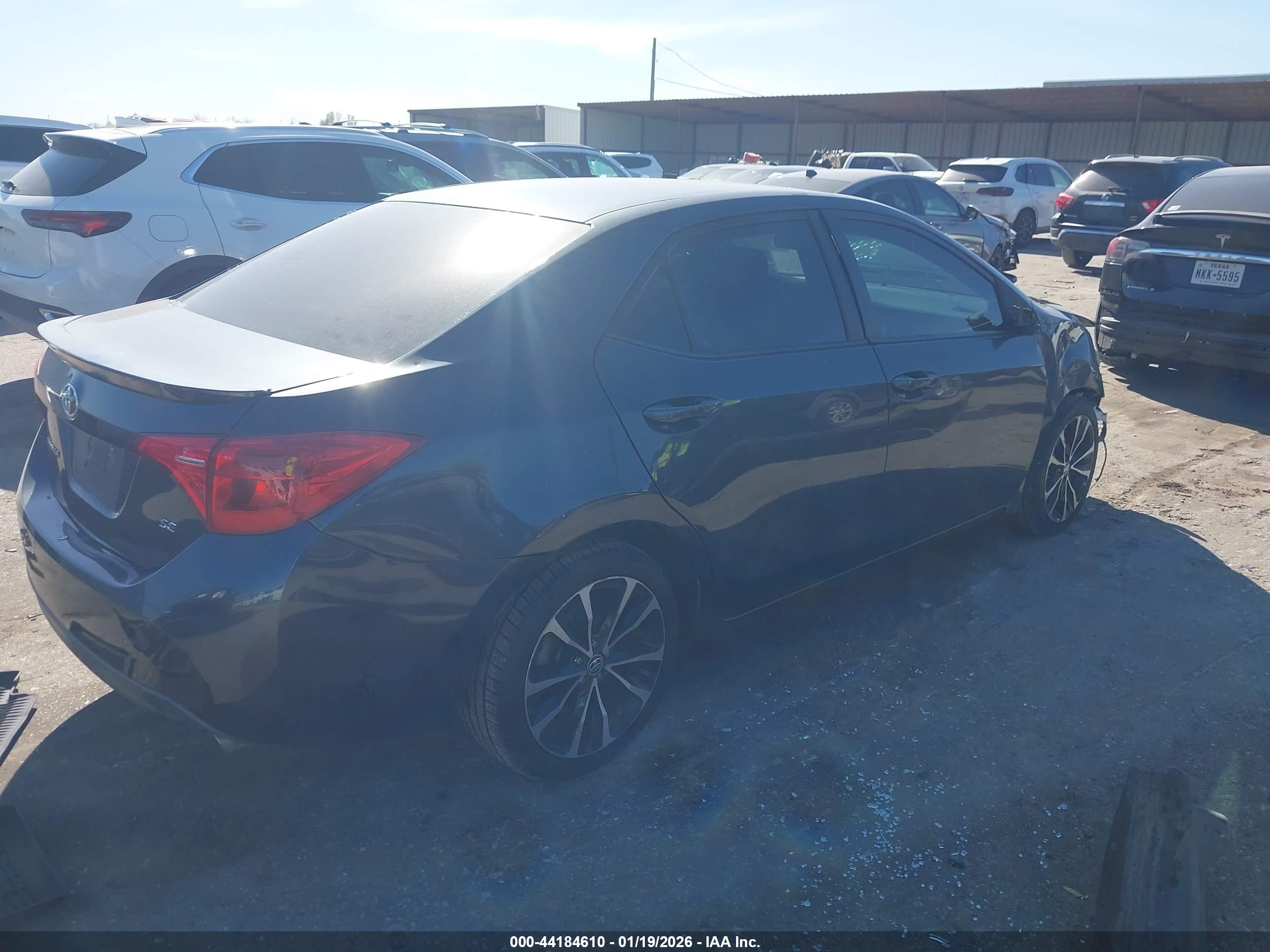 TOYOTA COROLLA image 4