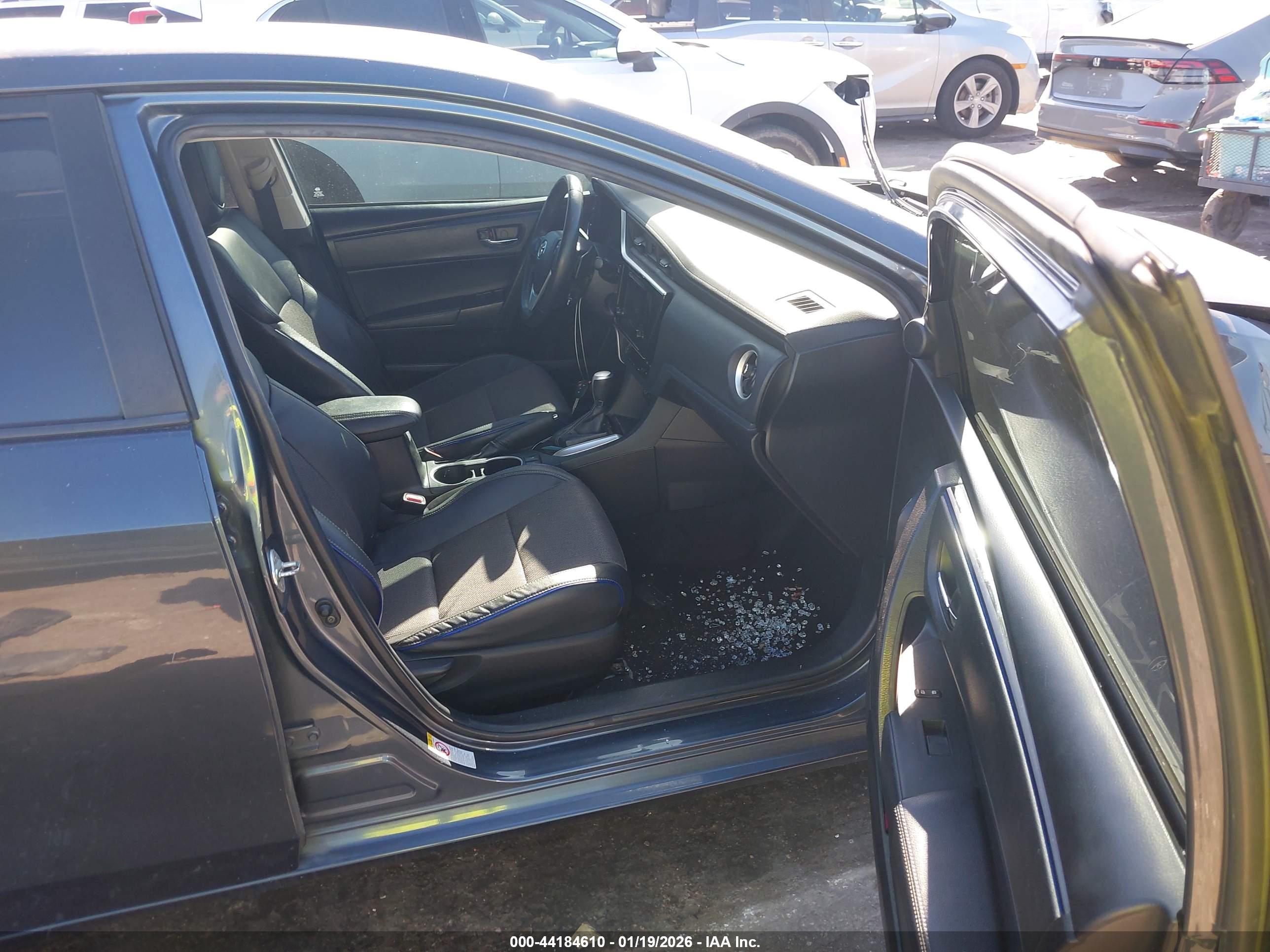 TOYOTA COROLLA image 5
