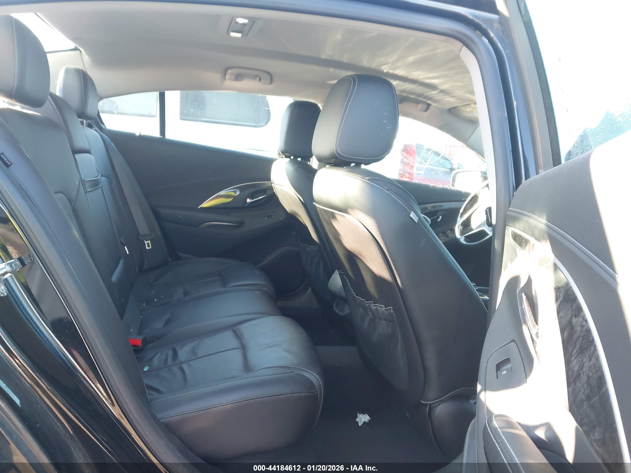 BUICK LACROSSE image 8