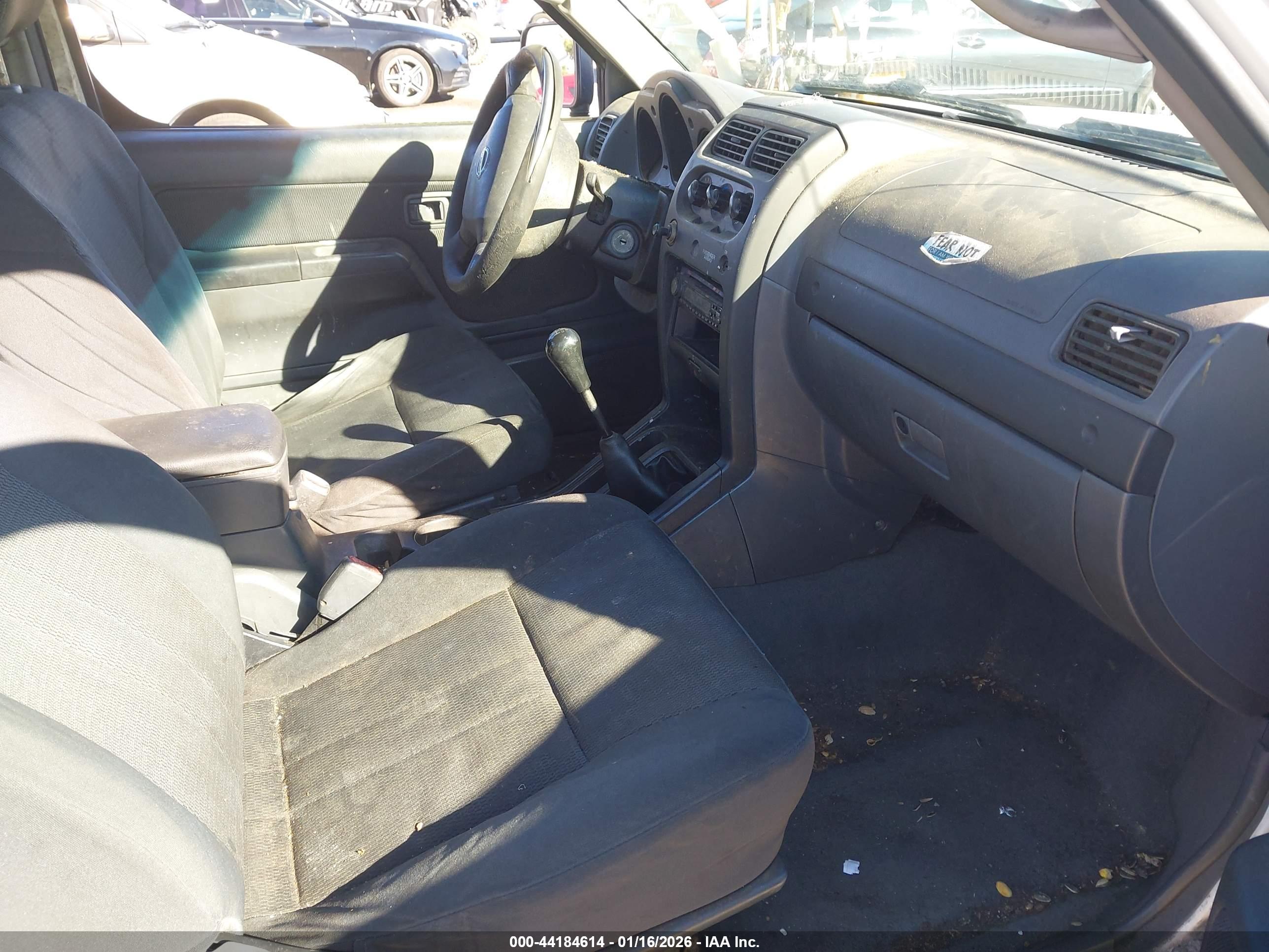 NISSAN FRONTIER image 5