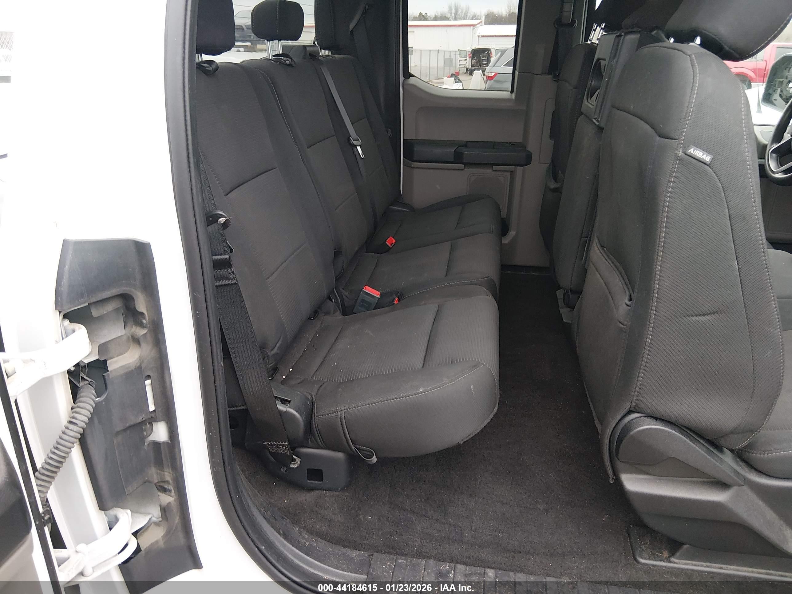FORD F-150 image 8