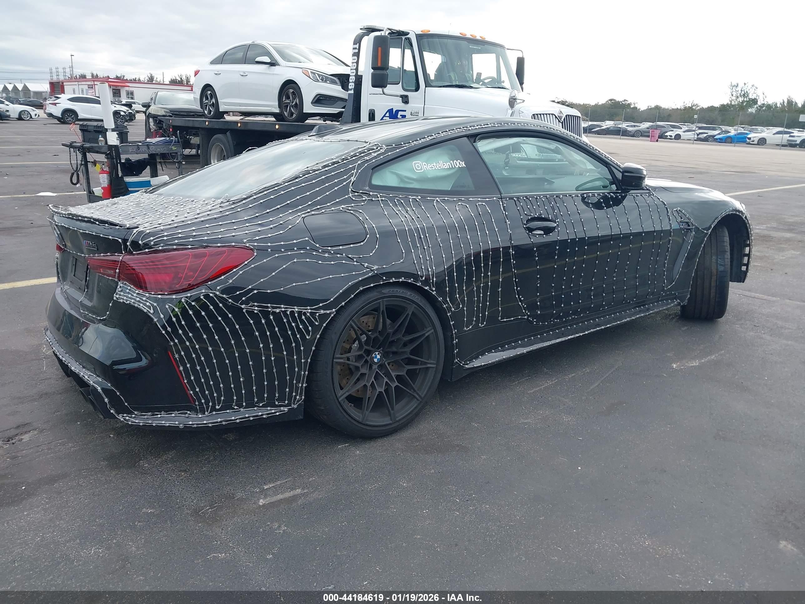 BMW M4 image 4