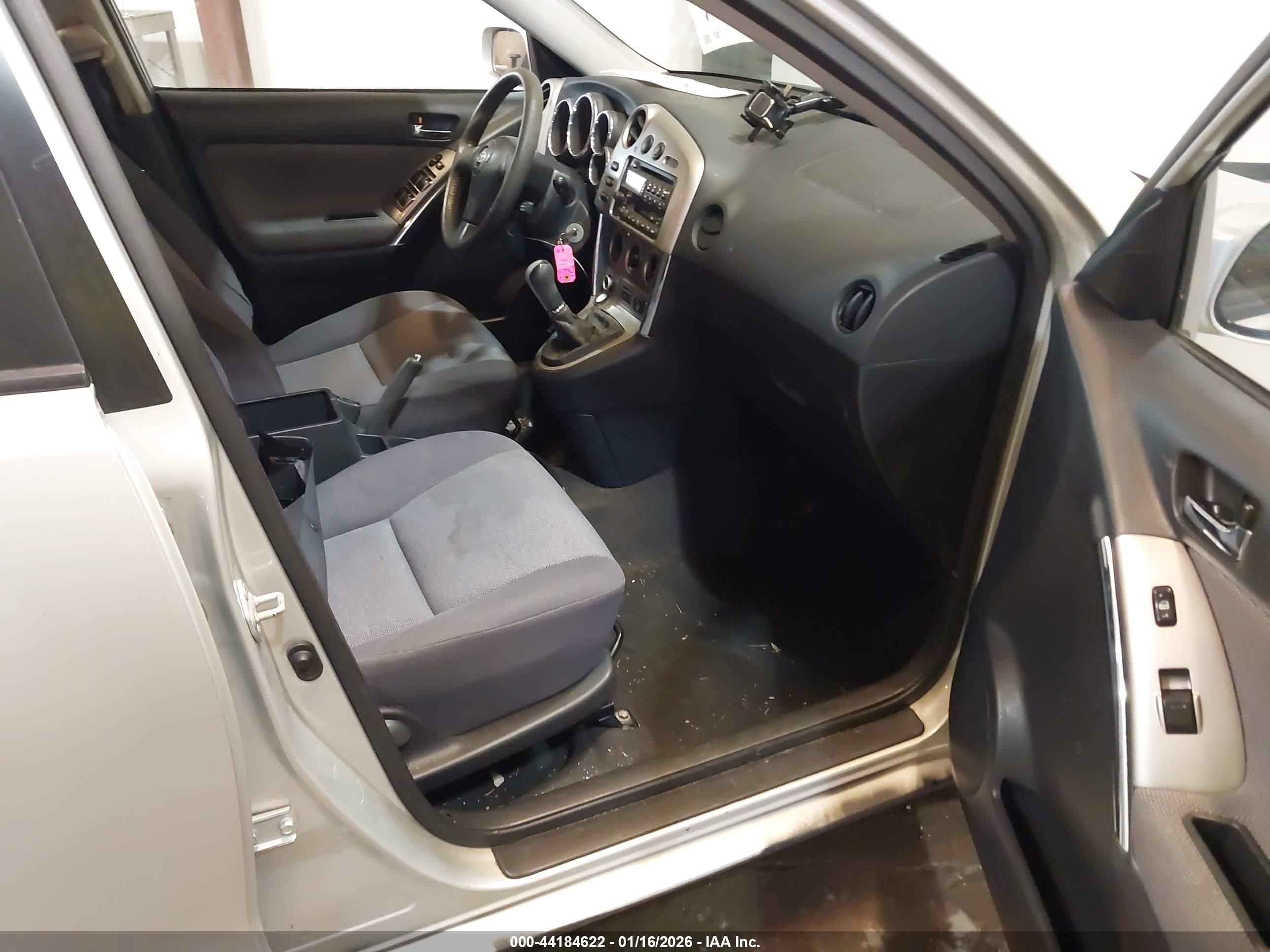 TOYOTA MATRIX image 5