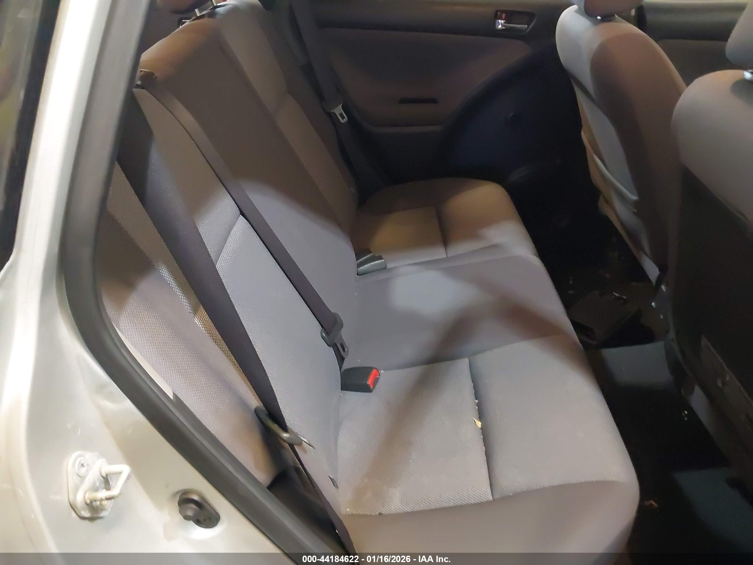 TOYOTA MATRIX image 8
