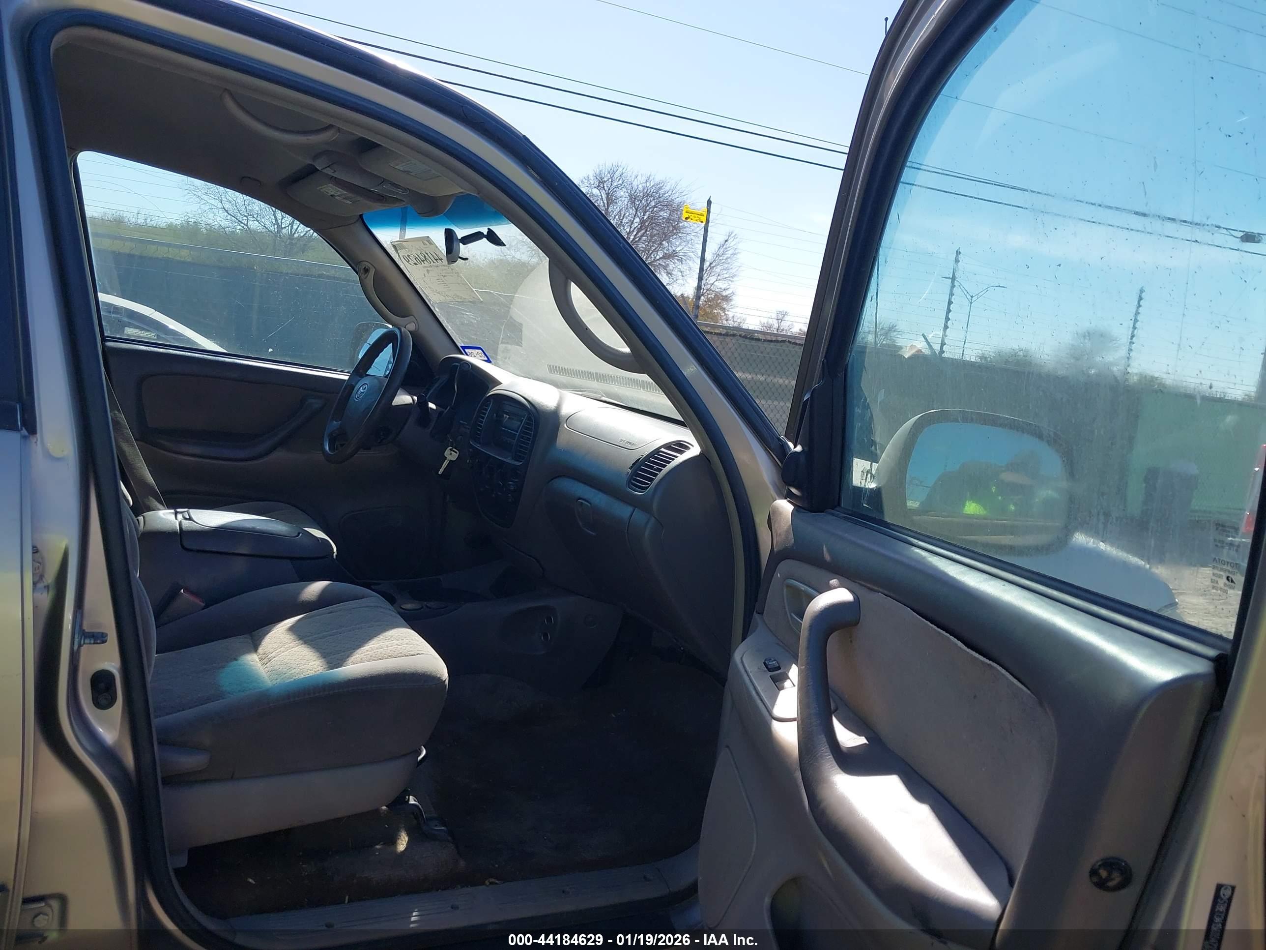 TOYOTA TUNDRA image 5
