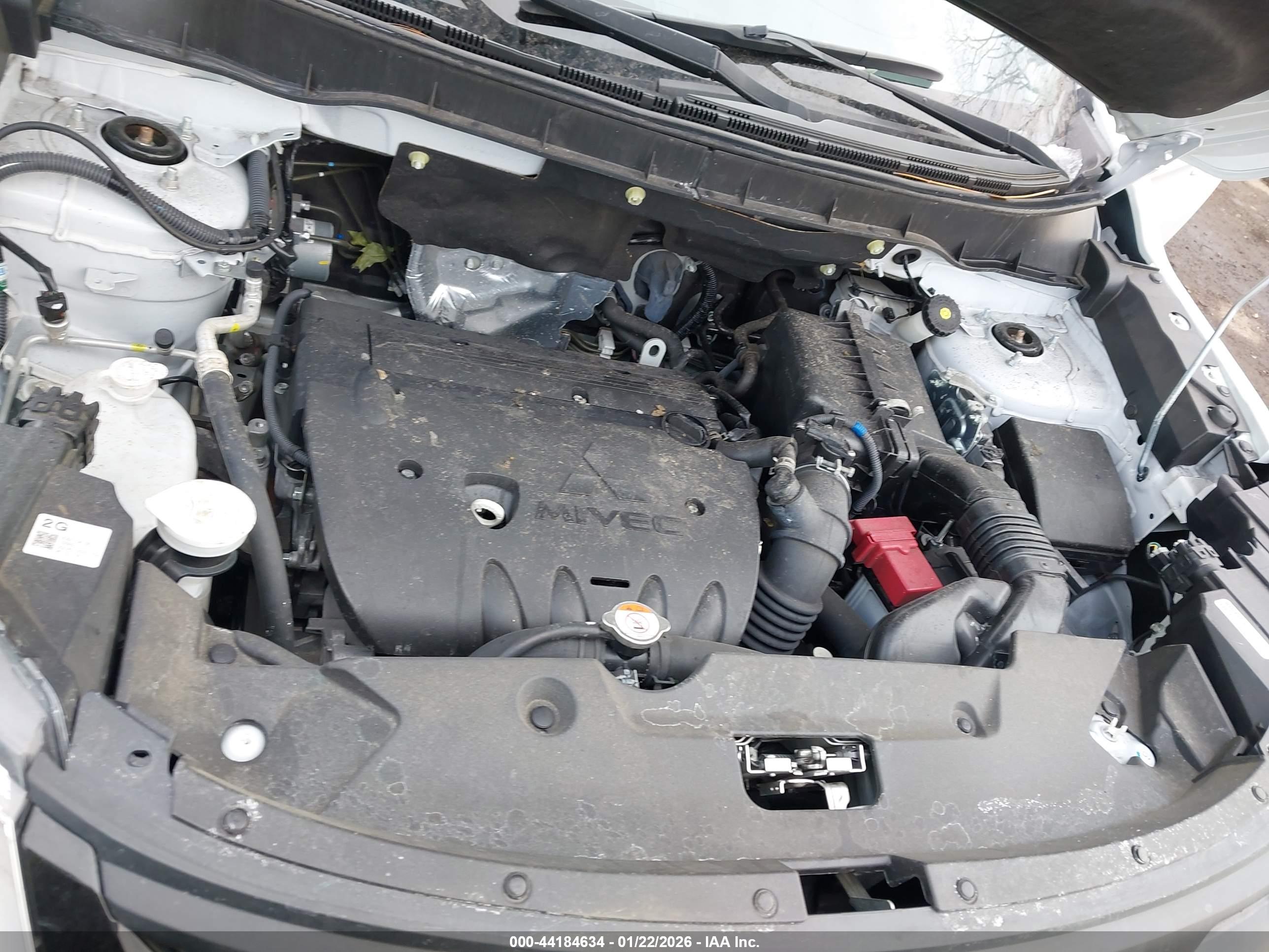 MITSUBISHI OUTLANDER image 10