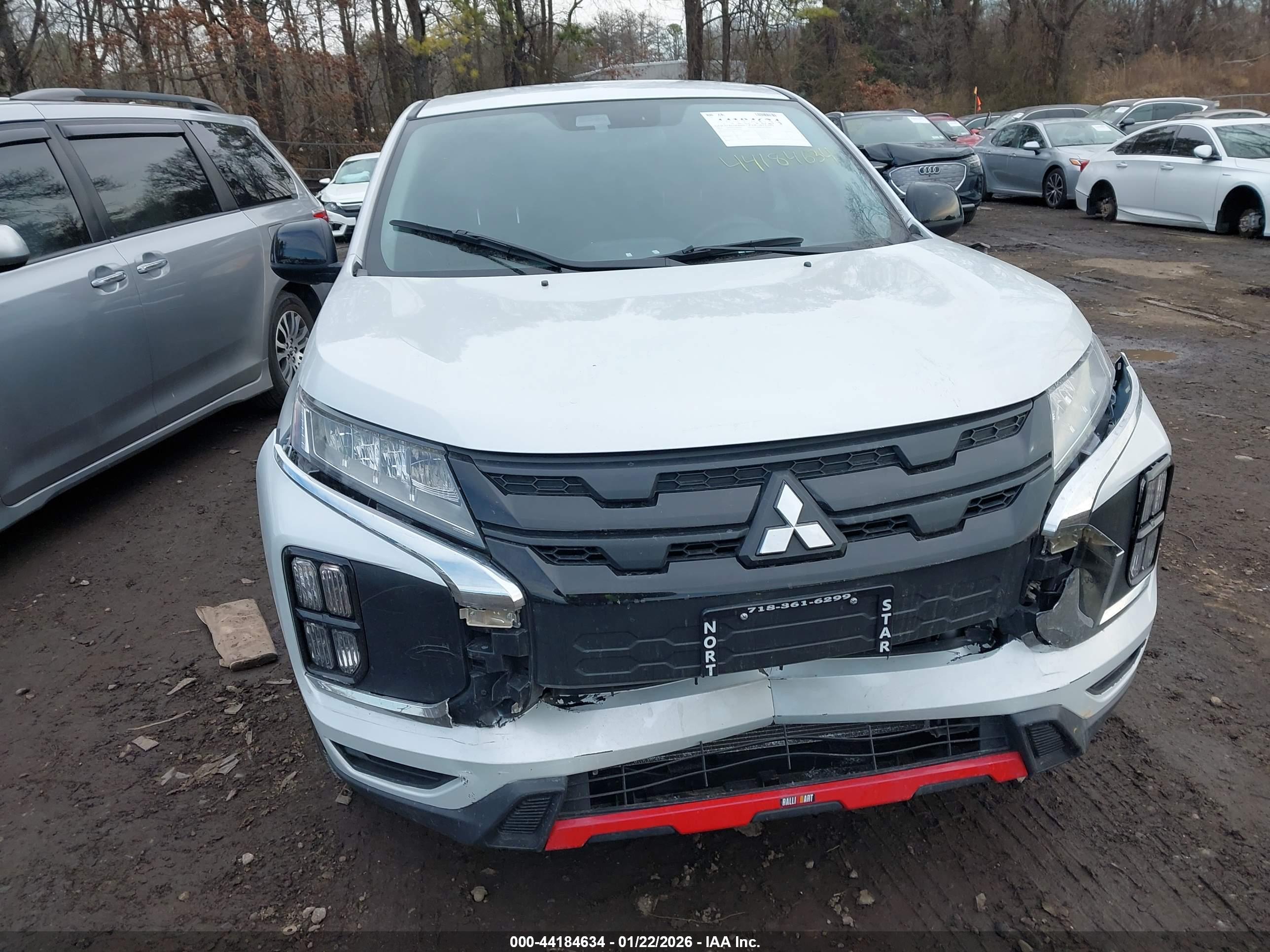 MITSUBISHI OUTLANDER image 6