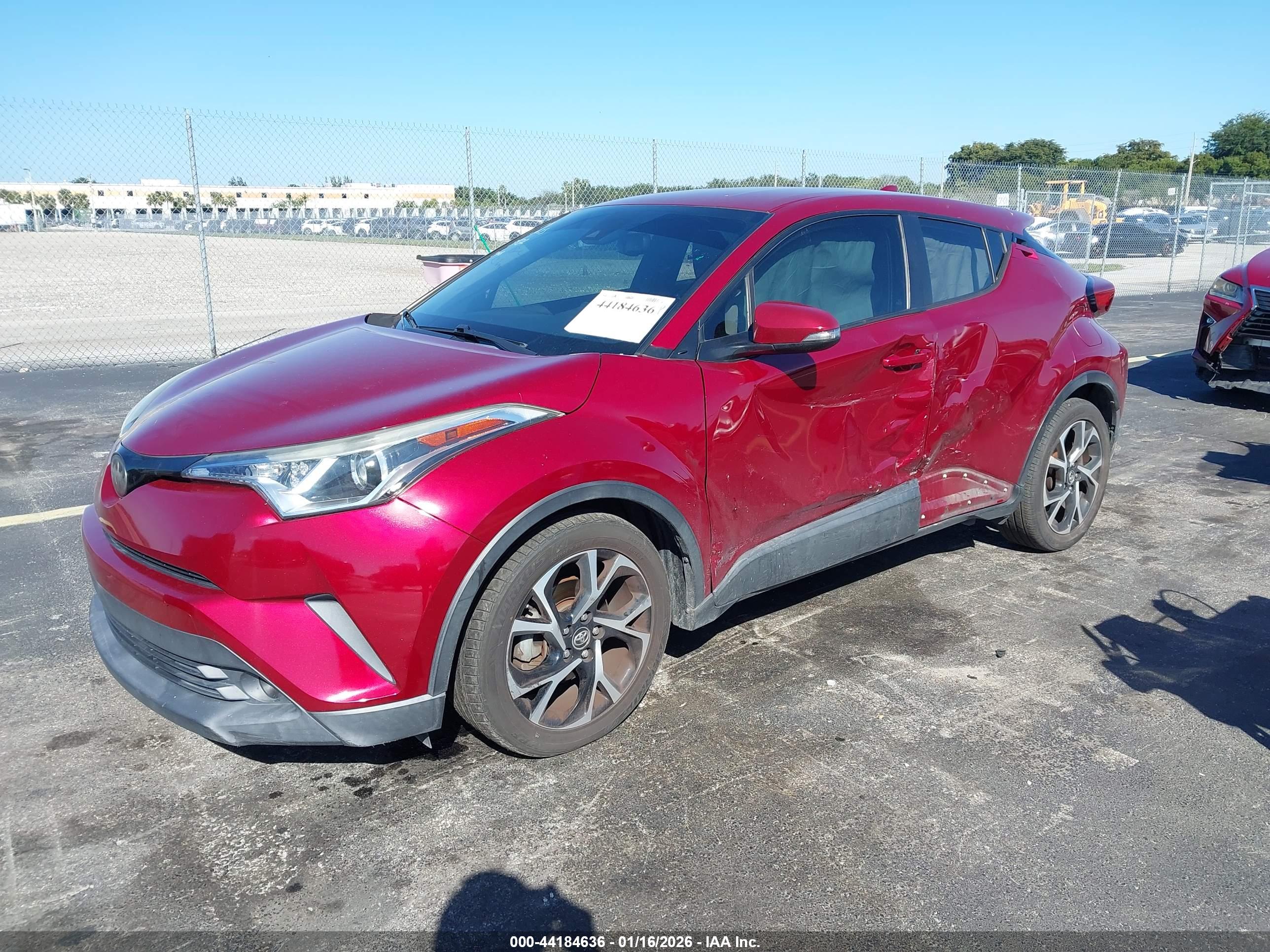 TOYOTA C-HR image 2