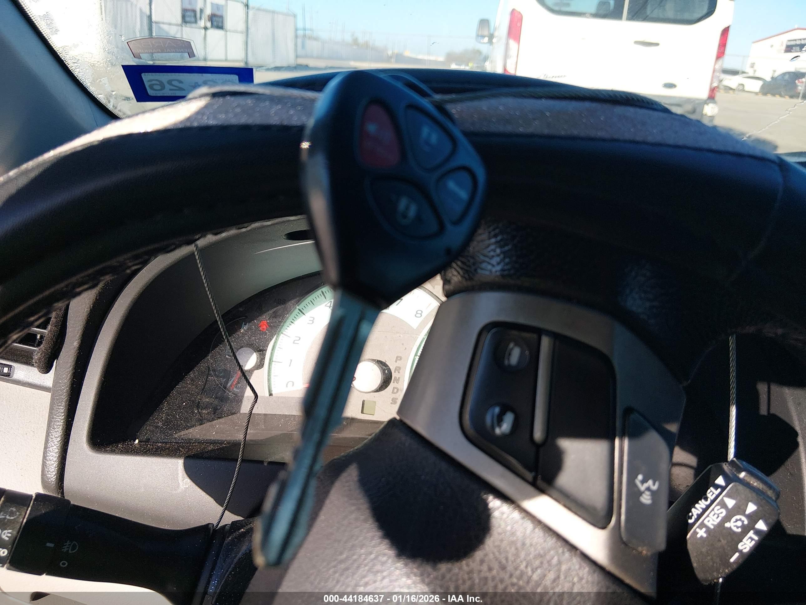 TOYOTA CAMRY image 11