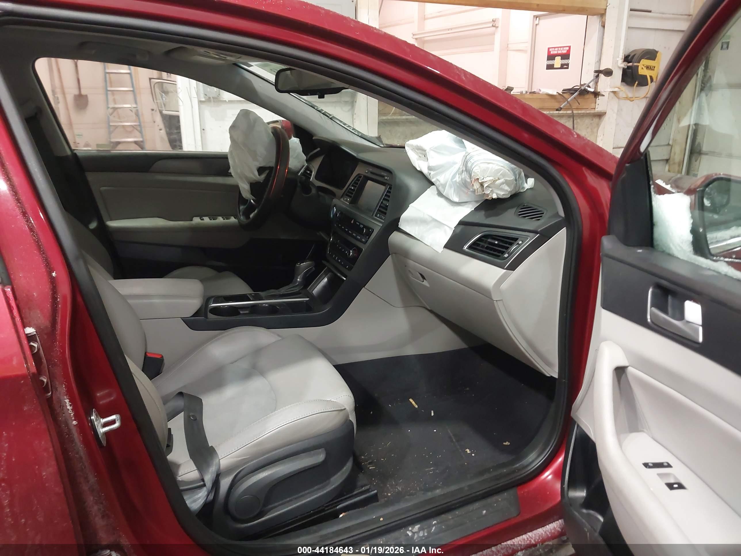 HYUNDAI SONATA image 5