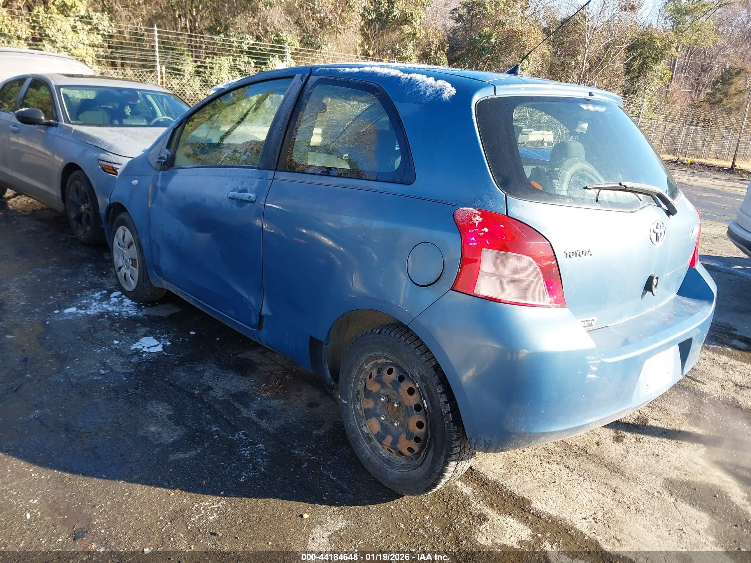 TOYOTA YARIS image 3