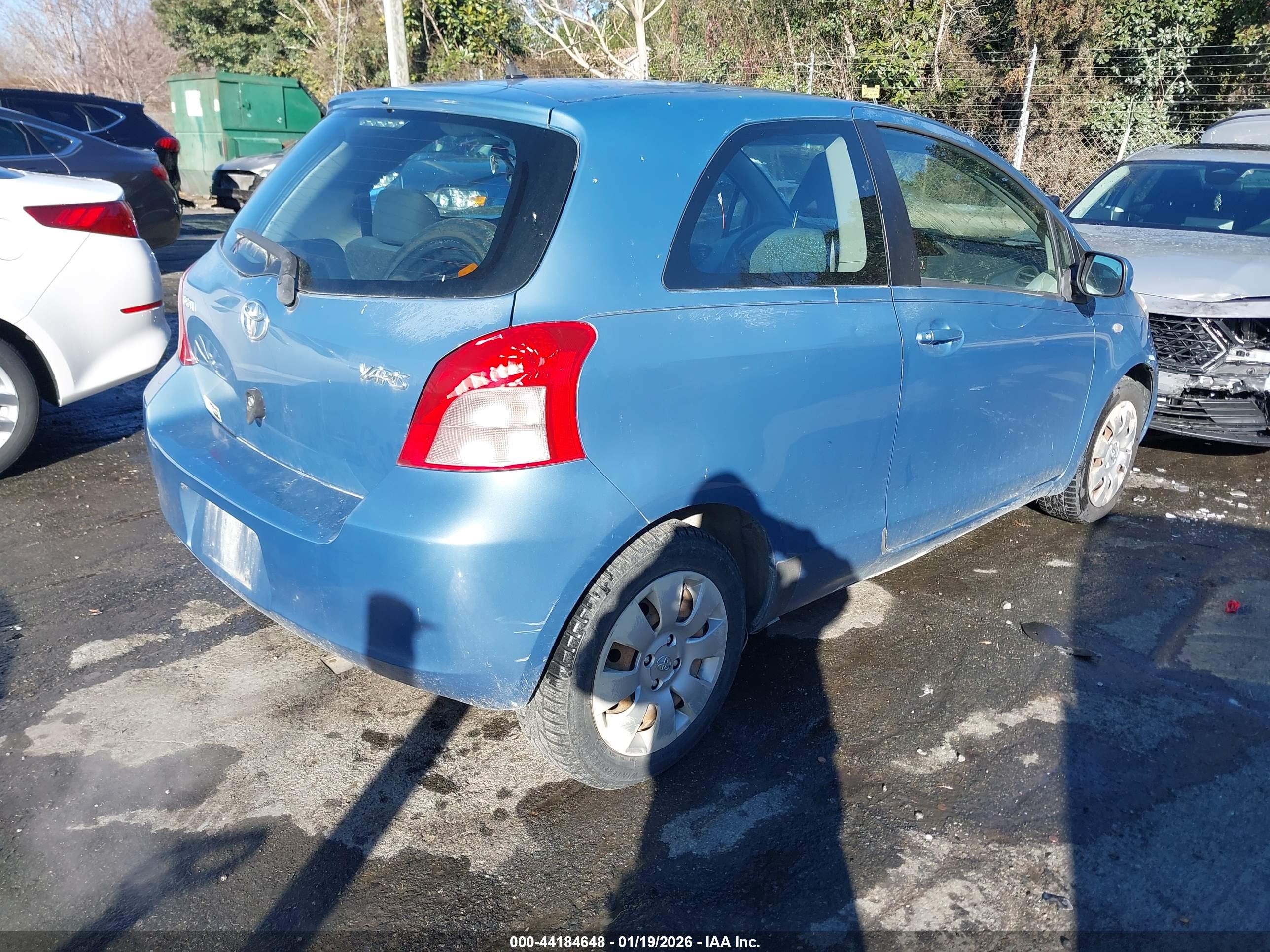 TOYOTA YARIS image 4