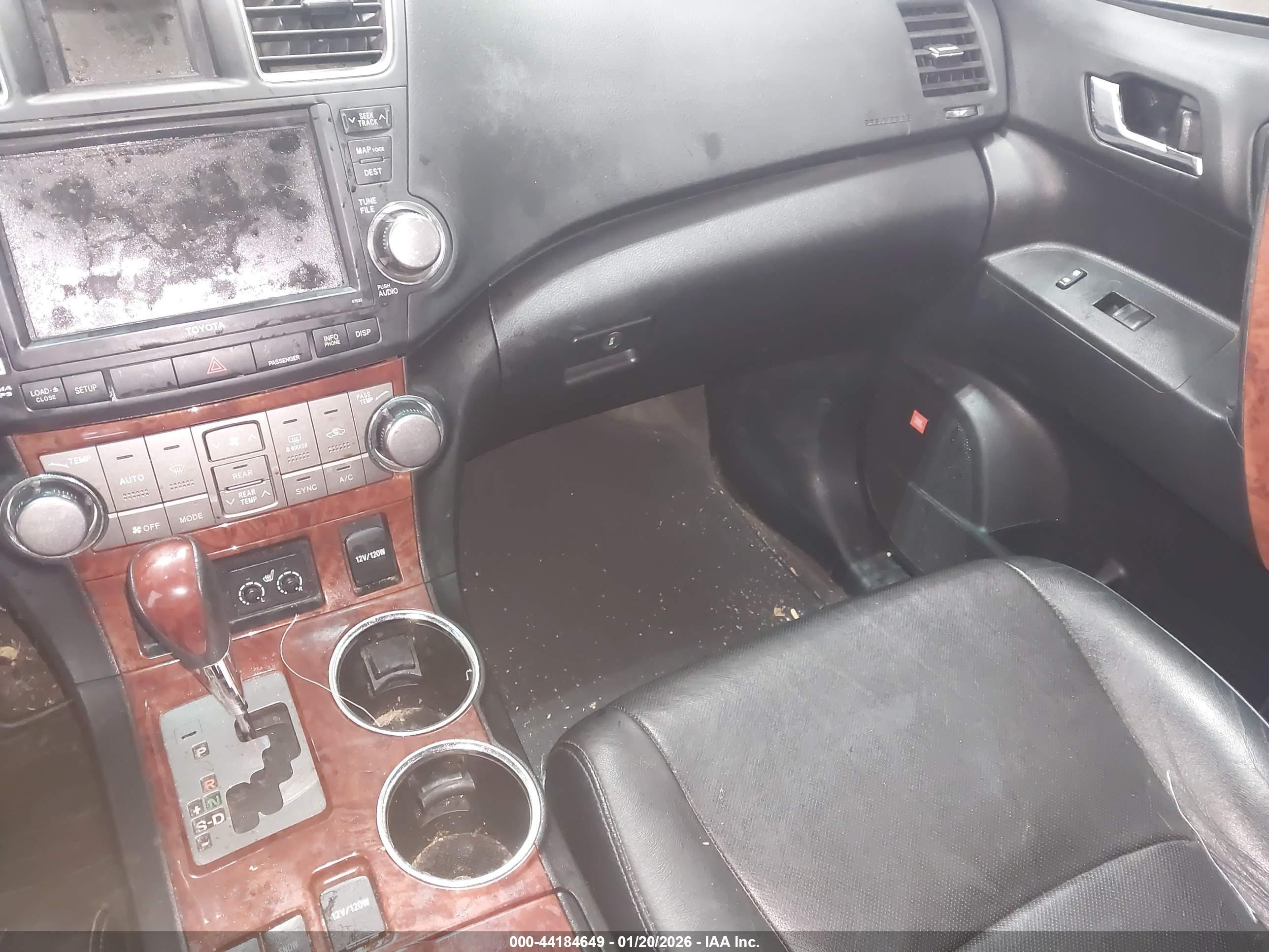 TOYOTA HIGHLANDER image 5