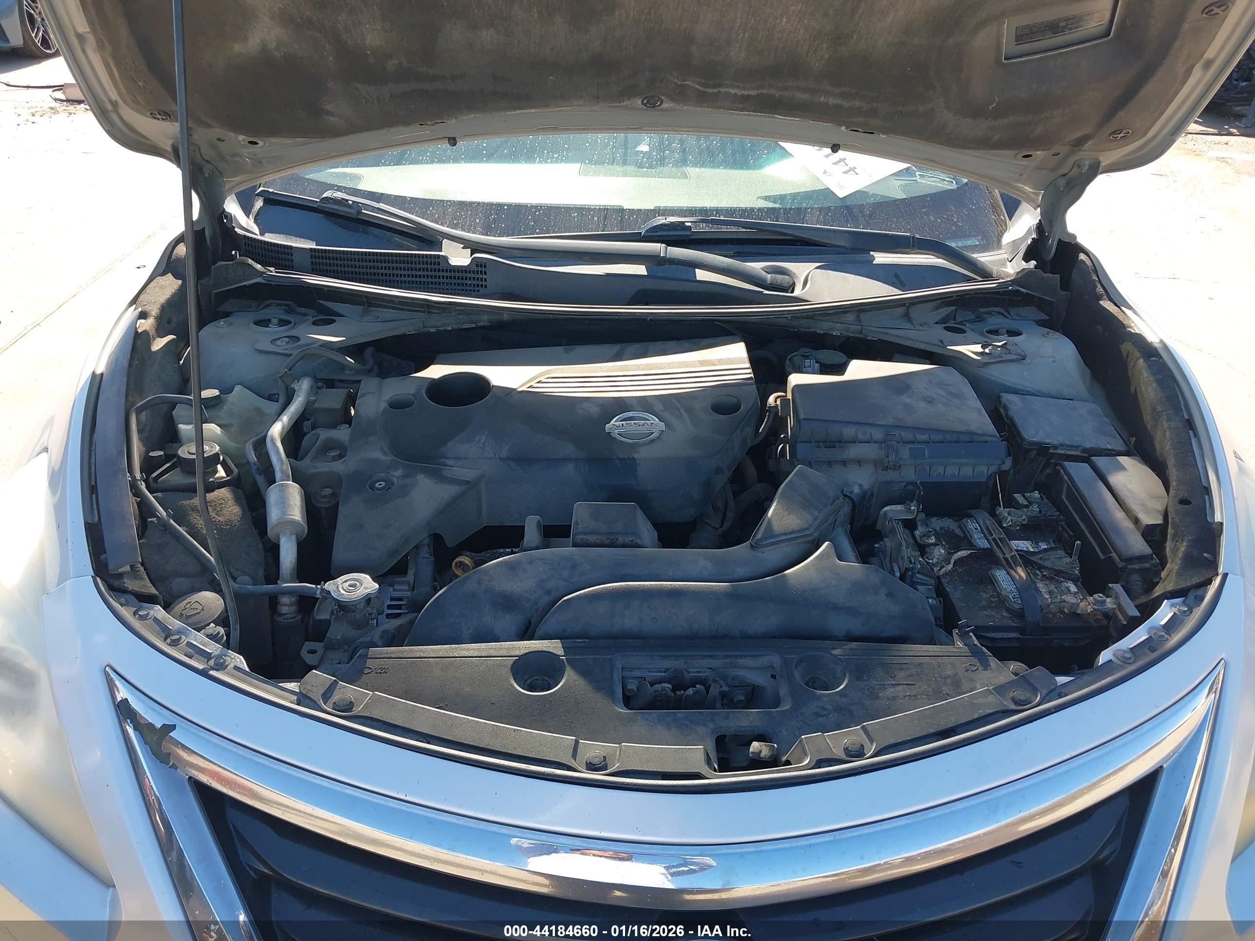 NISSAN ALTIMA image 10