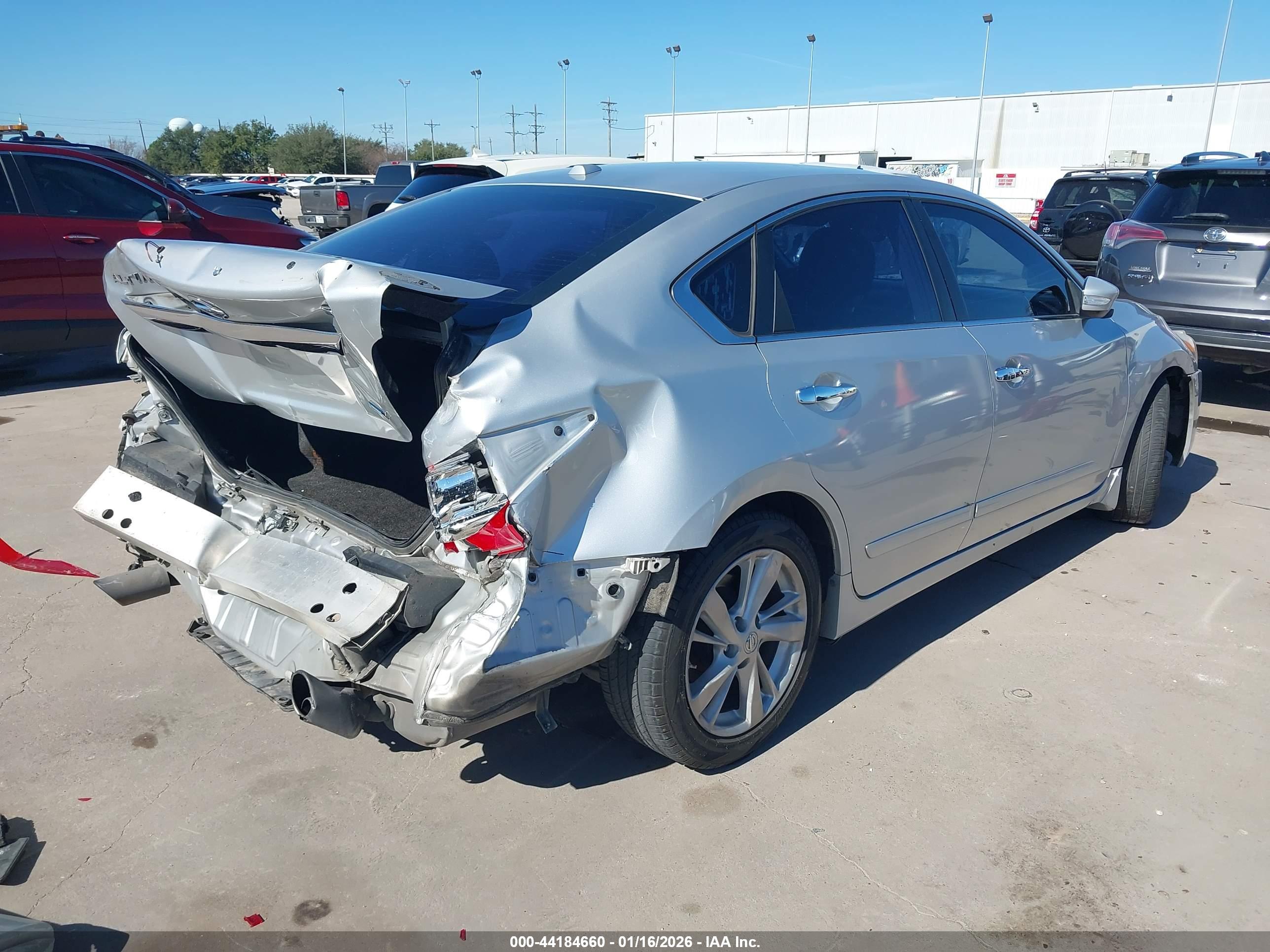 NISSAN ALTIMA image 4