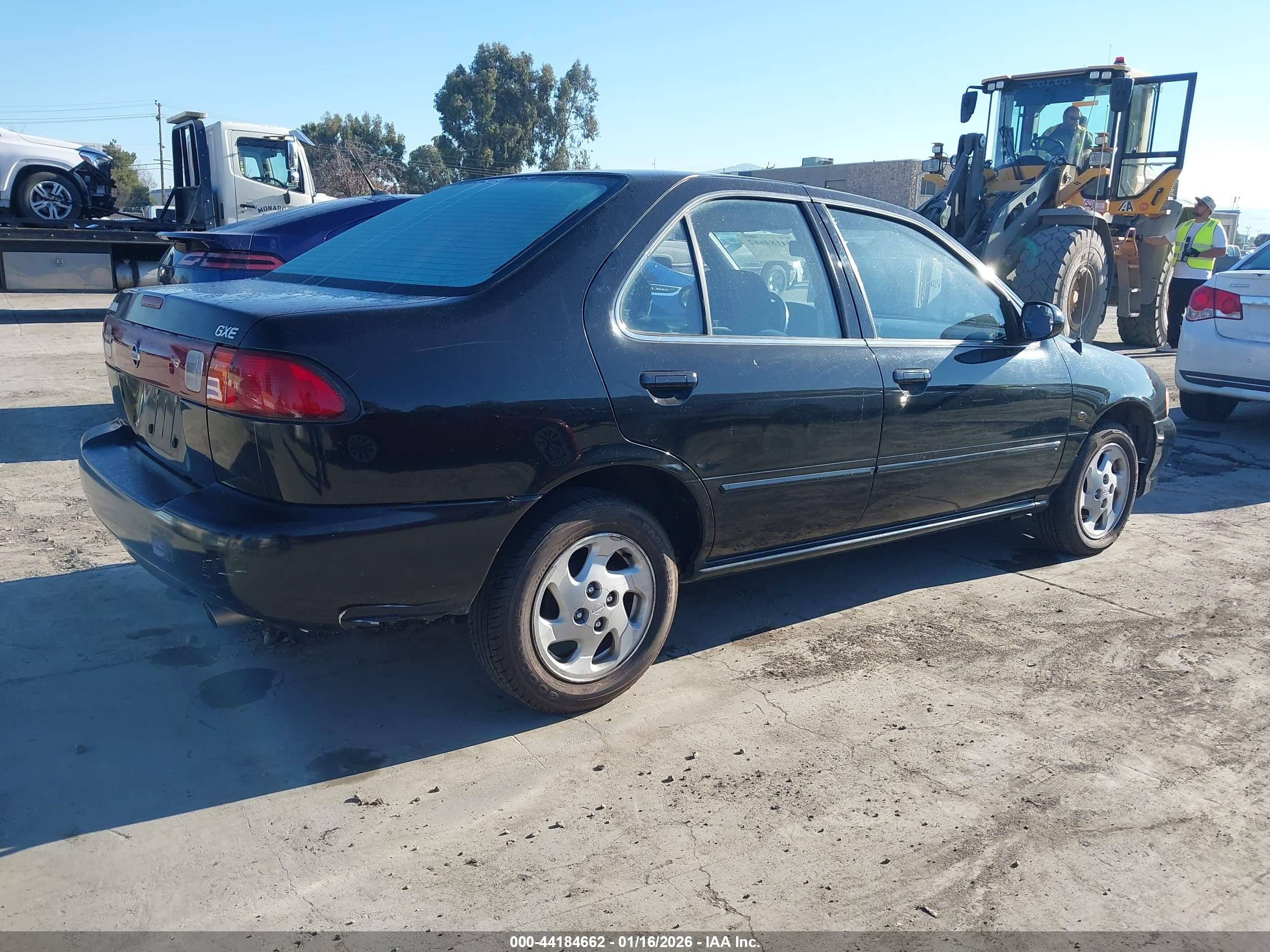 NISSAN SENTRA image 4