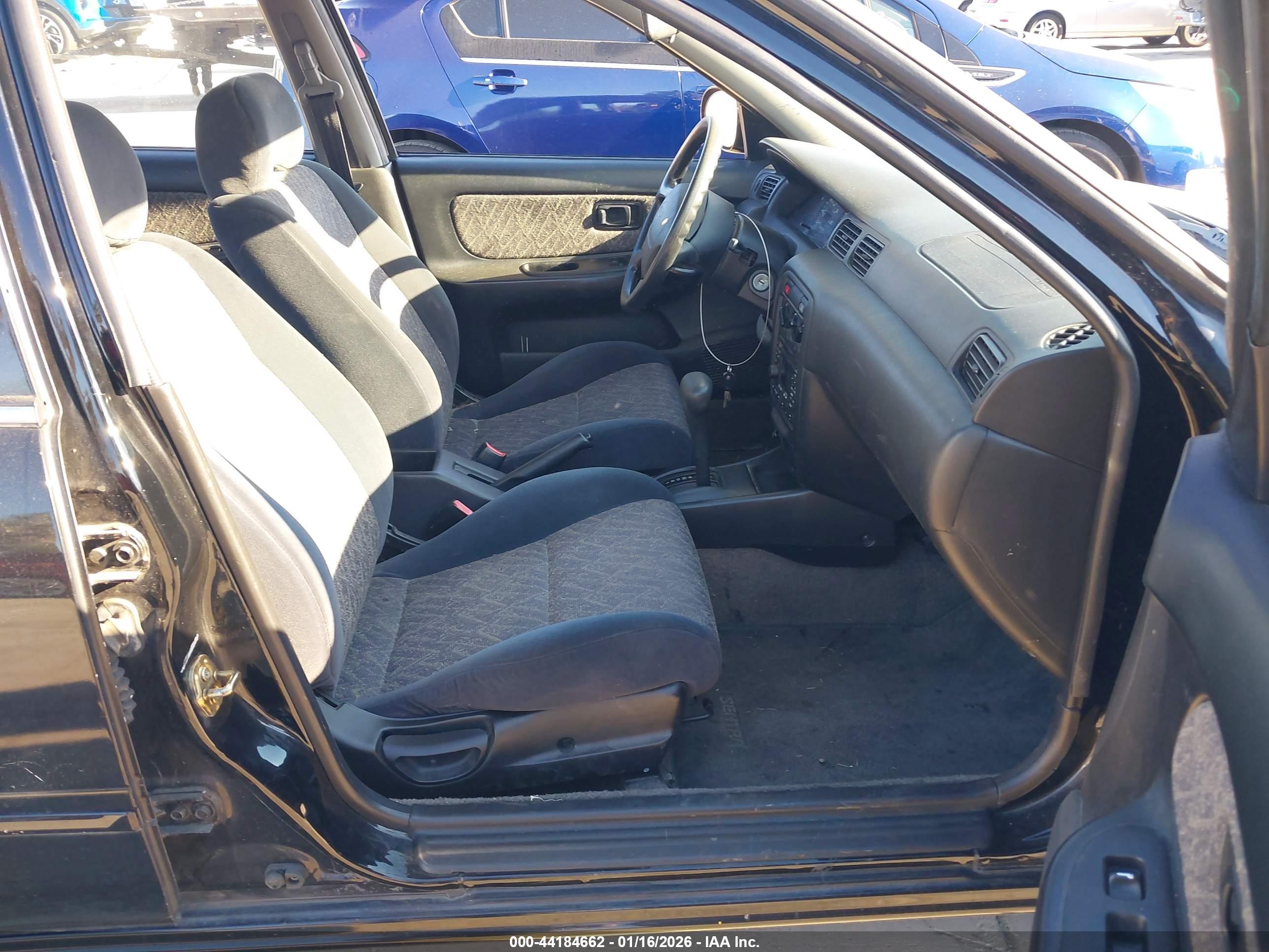 NISSAN SENTRA image 5