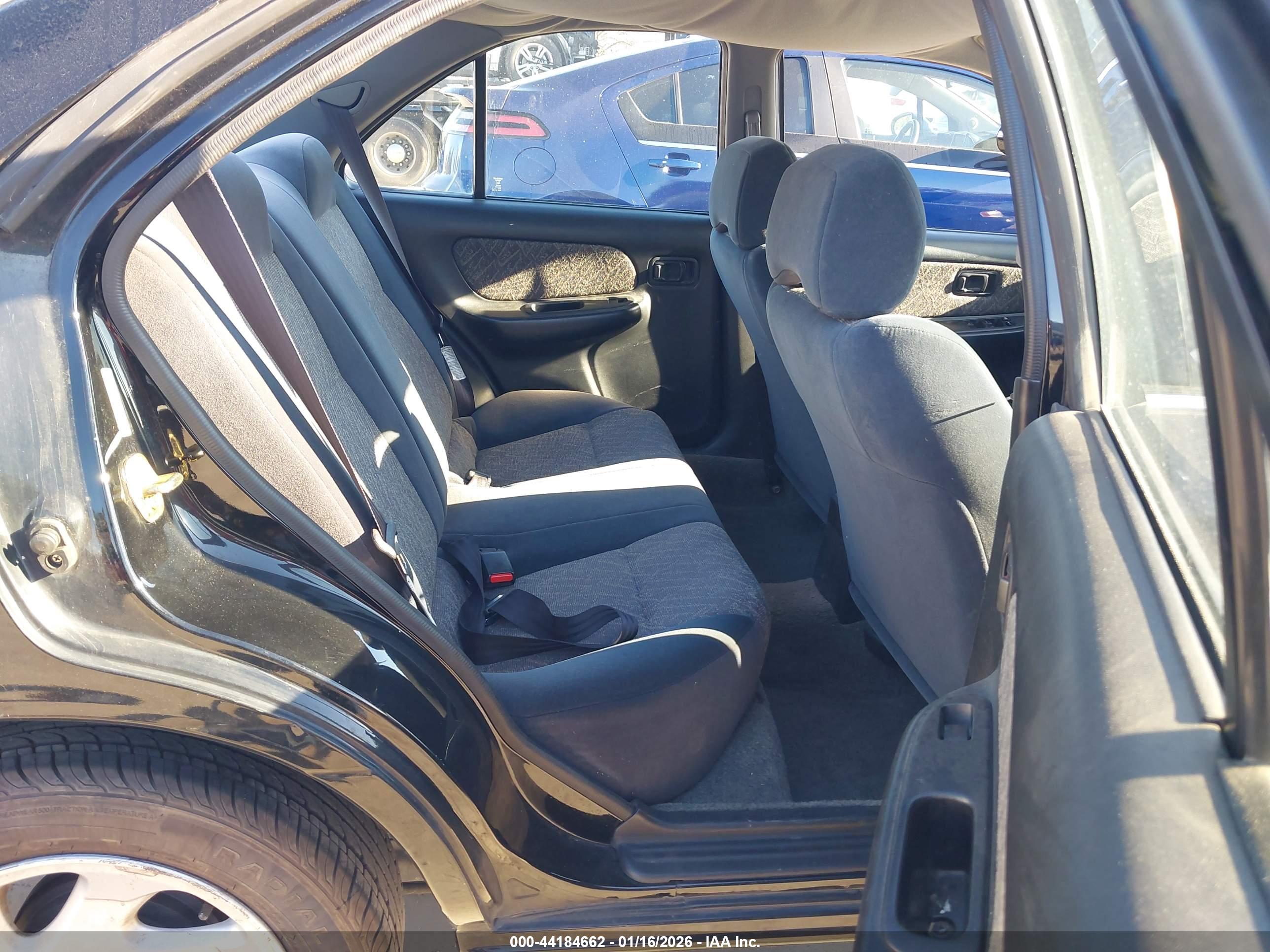 NISSAN SENTRA image 8